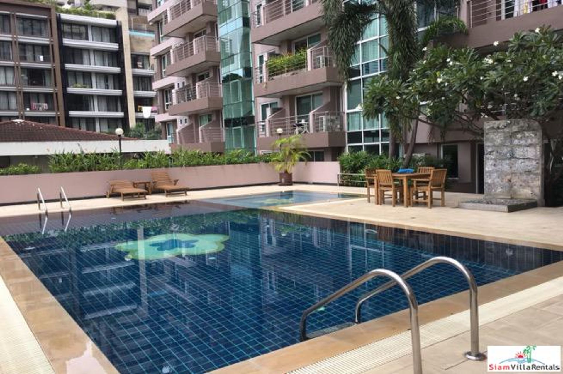 Condominio en Khlong Toei, Krung Thep Maha Nakhon 10147039