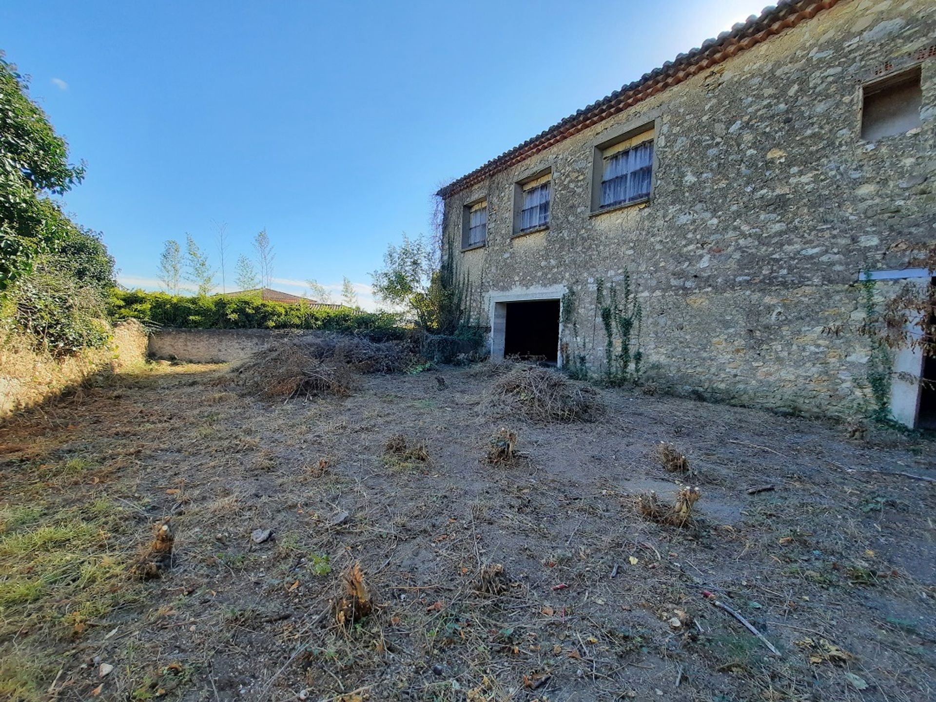 Rumah di Pezenas, Oksitanie 10147052