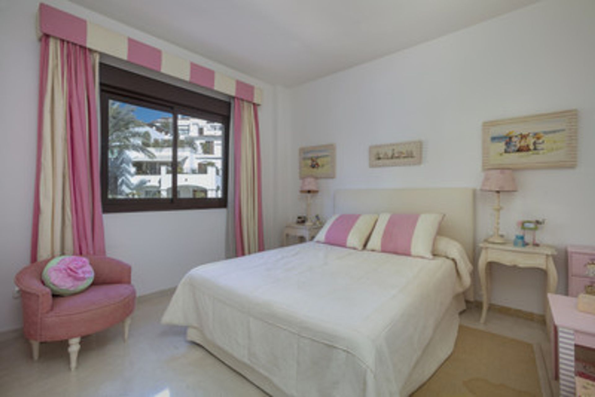 Будинок в Marbella, Andalucía 10147060