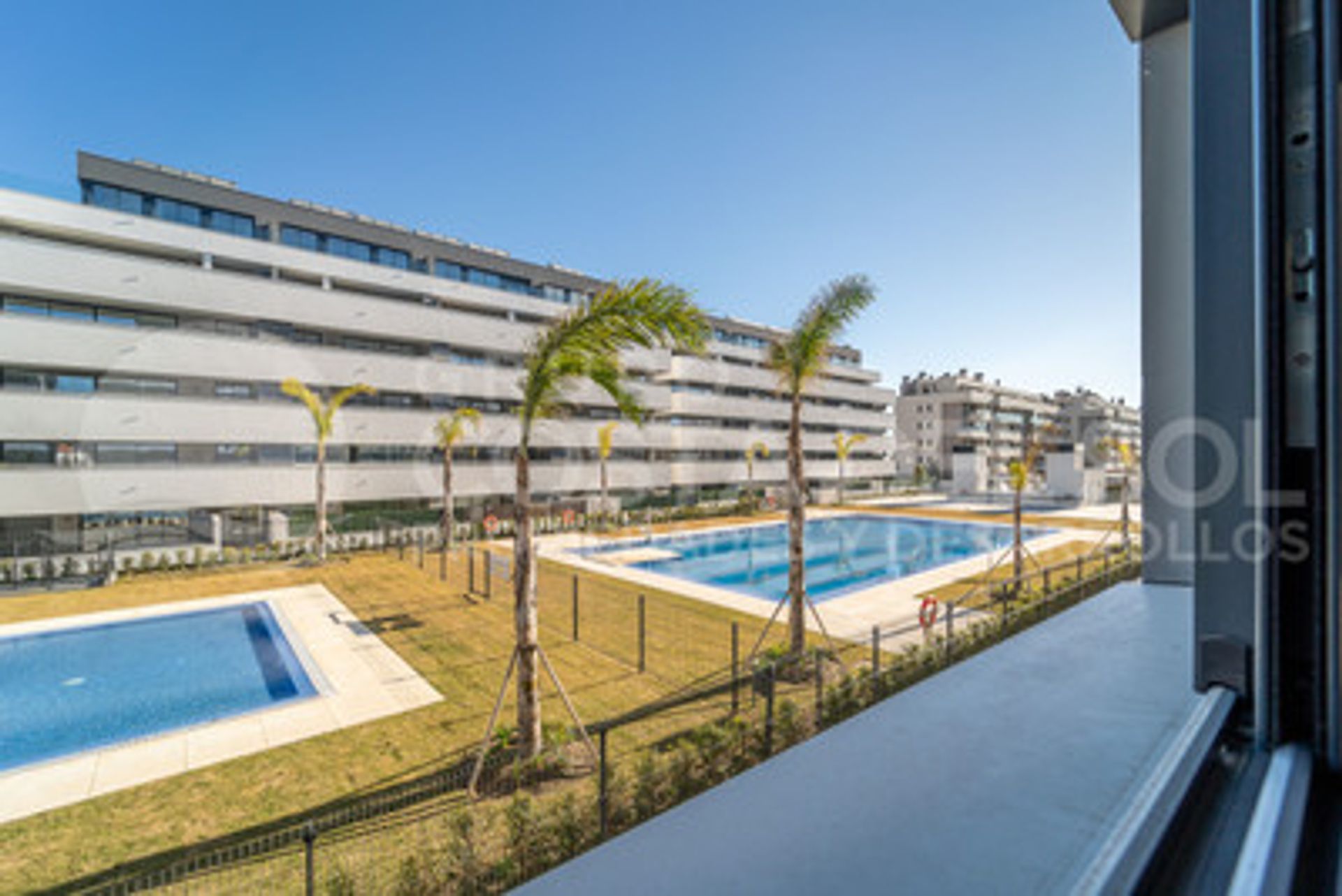 Condominium in Los Álamos, Andalucía 10147064