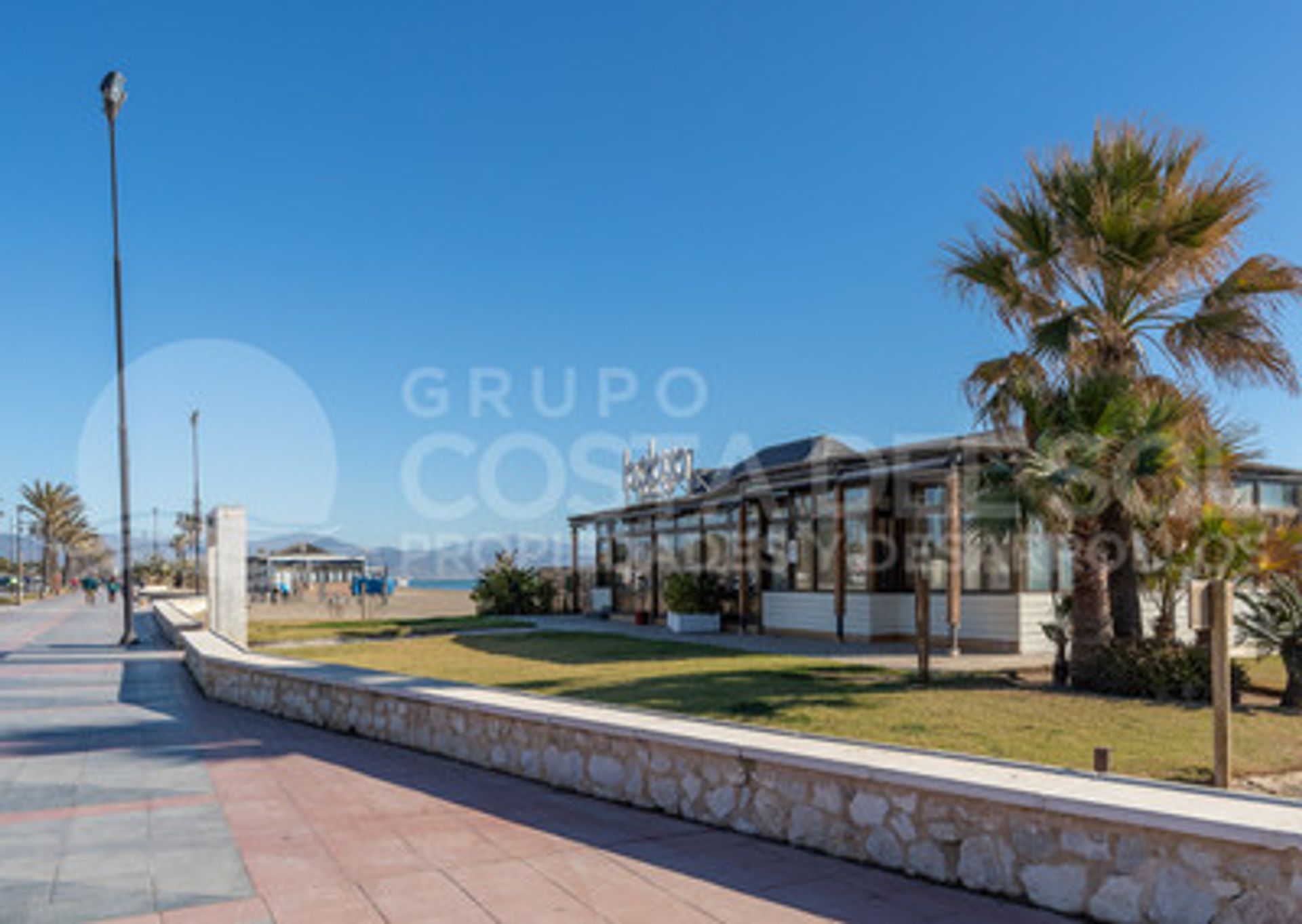 Condominium in Los Álamos, Andalucía 10147064