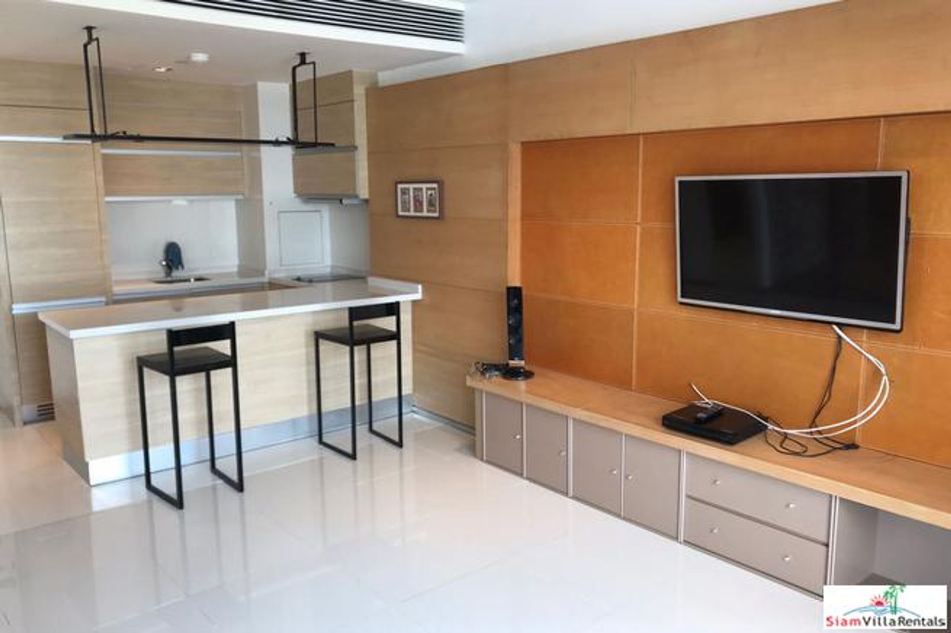 Condominium in Khlong Toei, Krung Thep Maha Nakhon 10147097