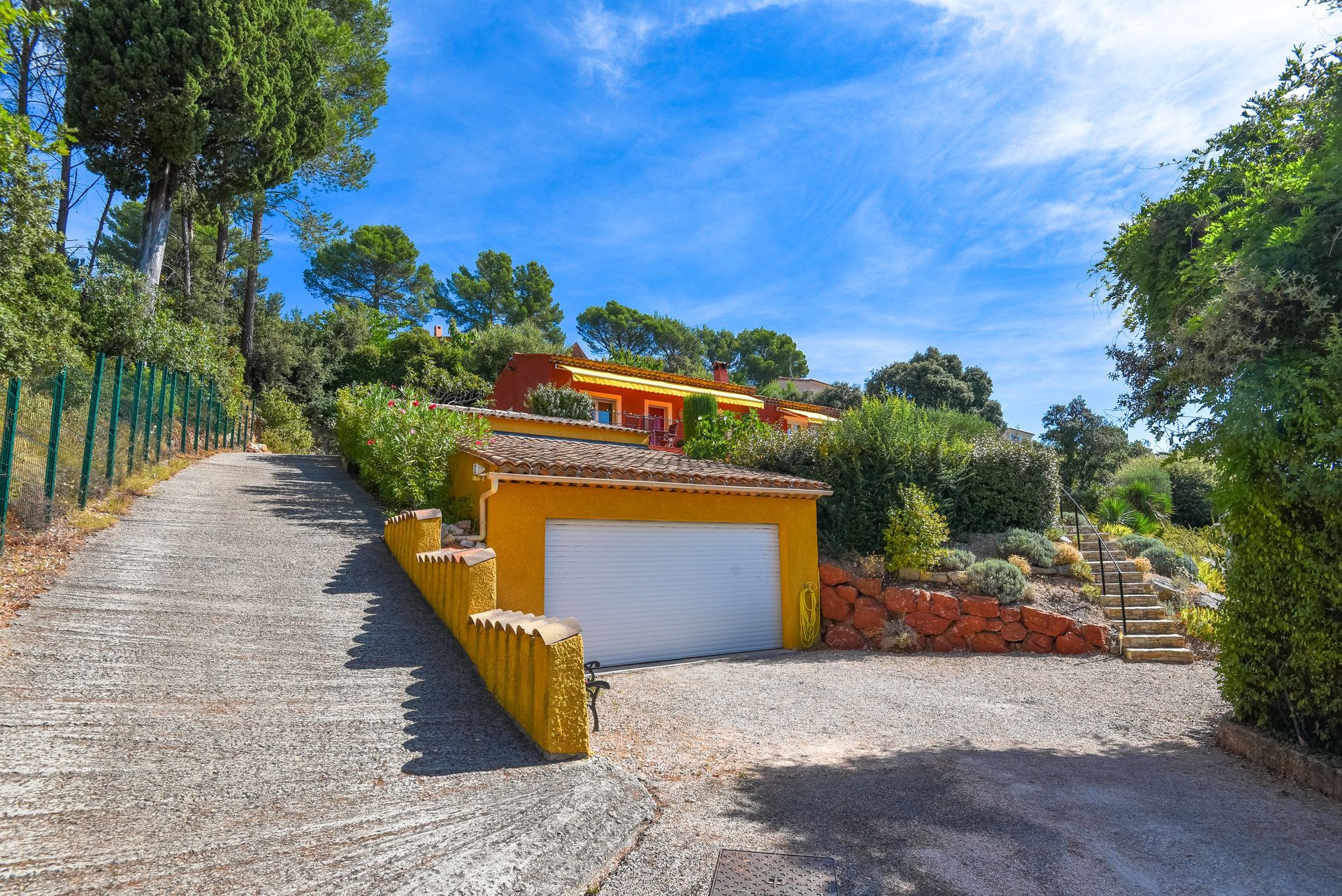 σπίτι σε Lorgues, Provence-Alpes-Côte d'Azur 10147123