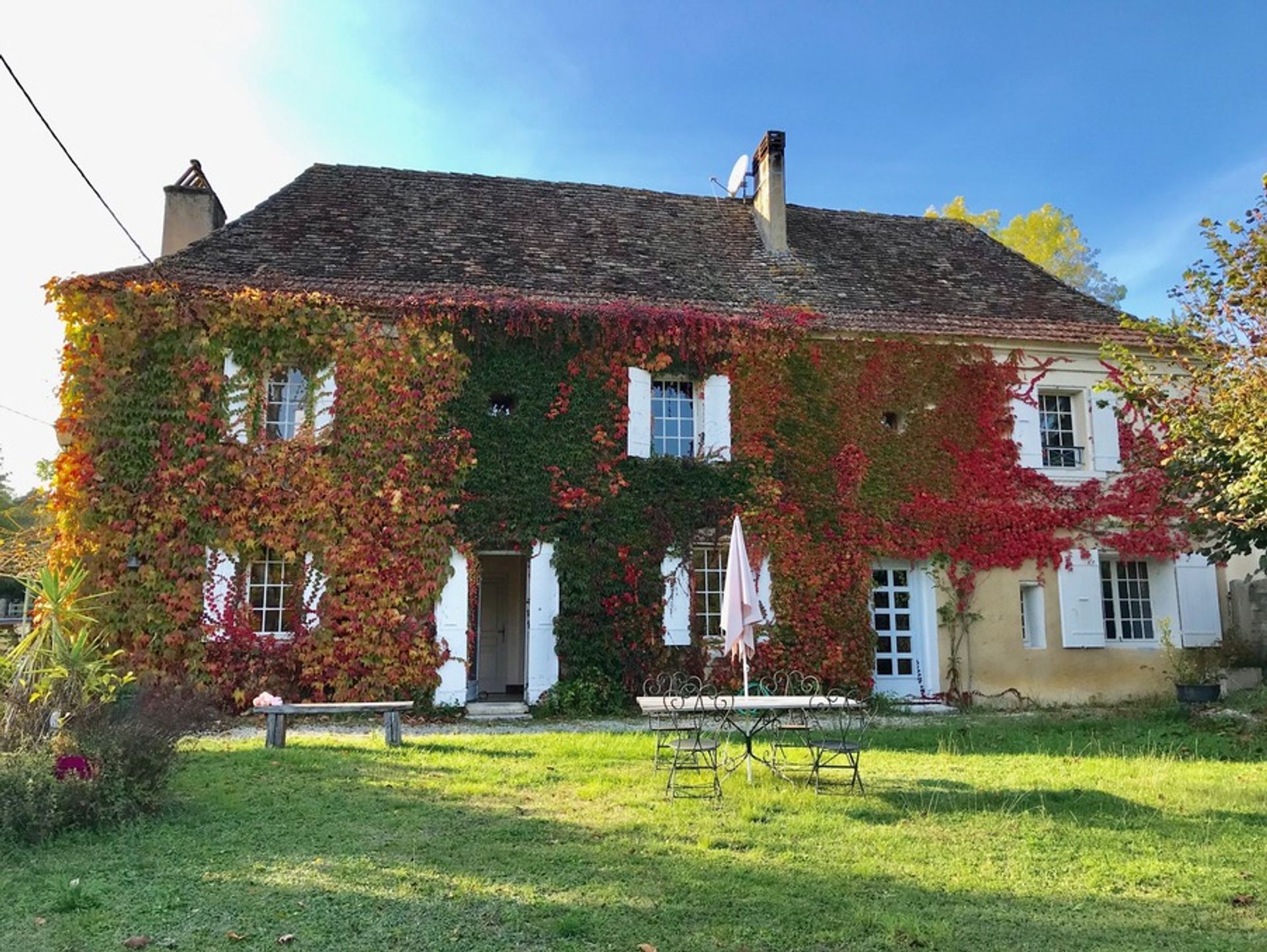 Hus i Eyraud-Crempse-Maurens, Nouvelle-Aquitaine 10147180