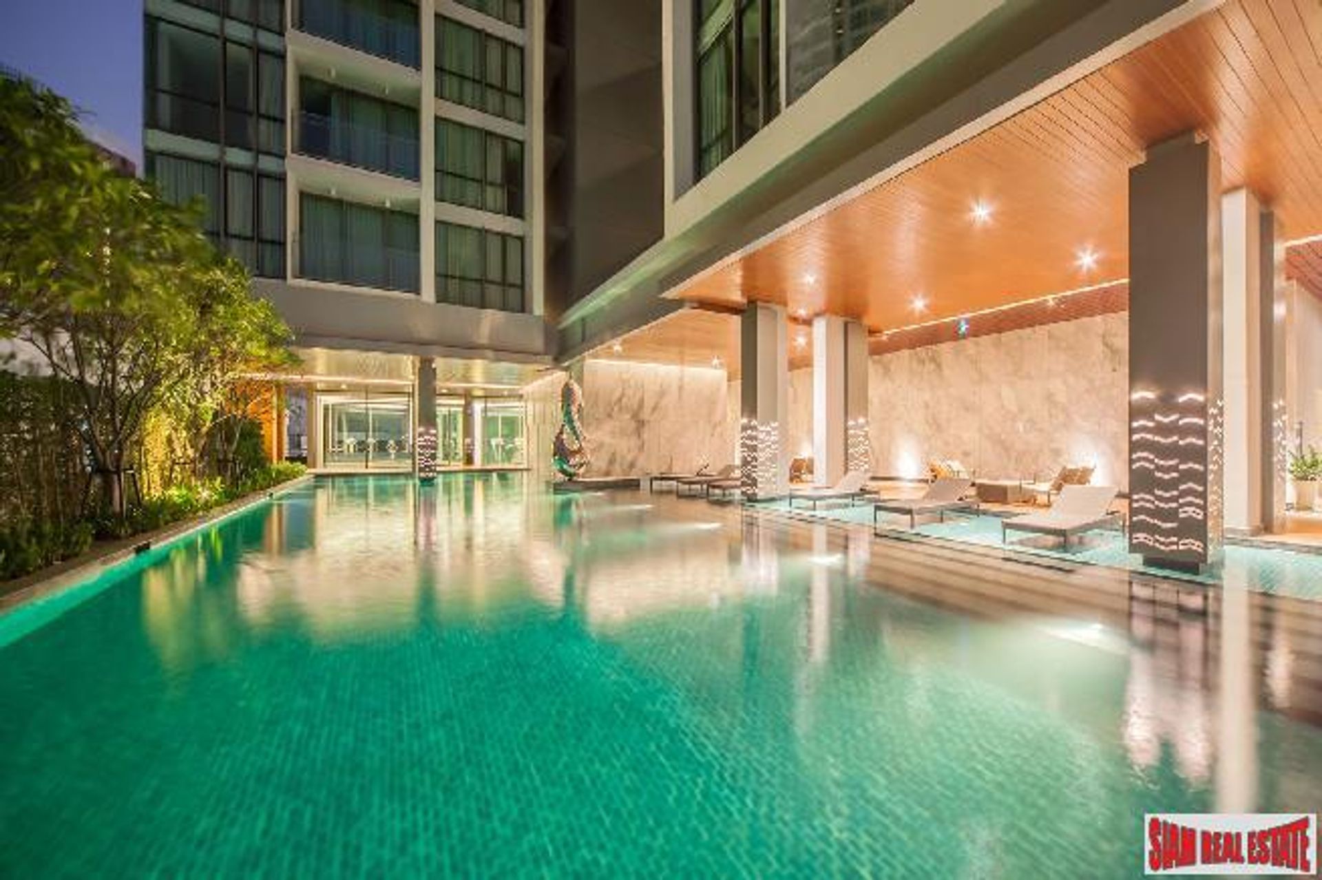 Condominium in Phra Khanong, Krung Thep Maha Nakhon 10147182