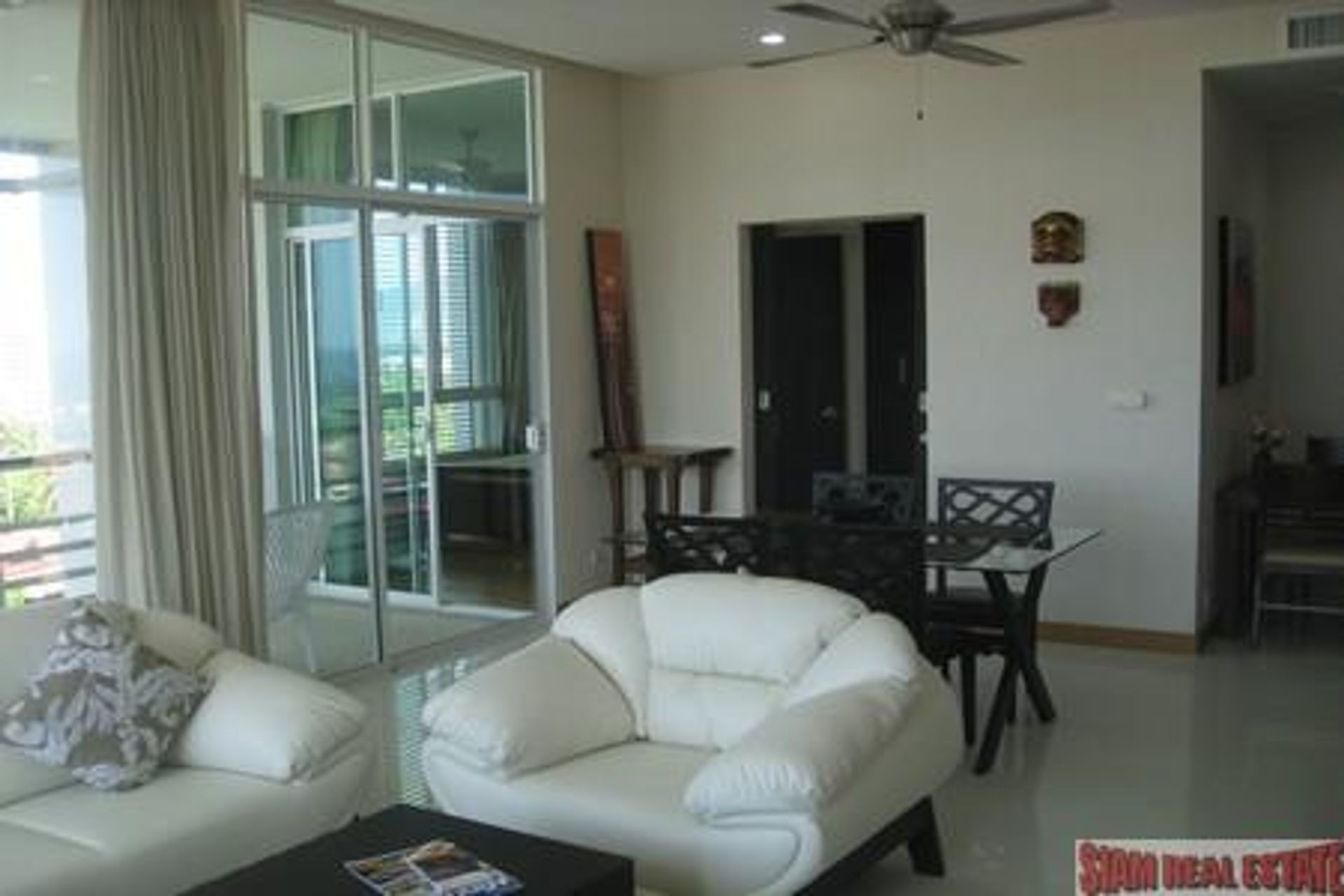 Condominium dans Ban Khok Chang, Phuket 10147221