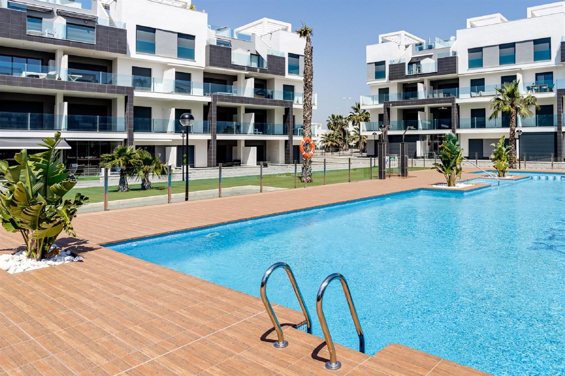 Condominio nel El Raso, Comunitat Valenciana 10147407