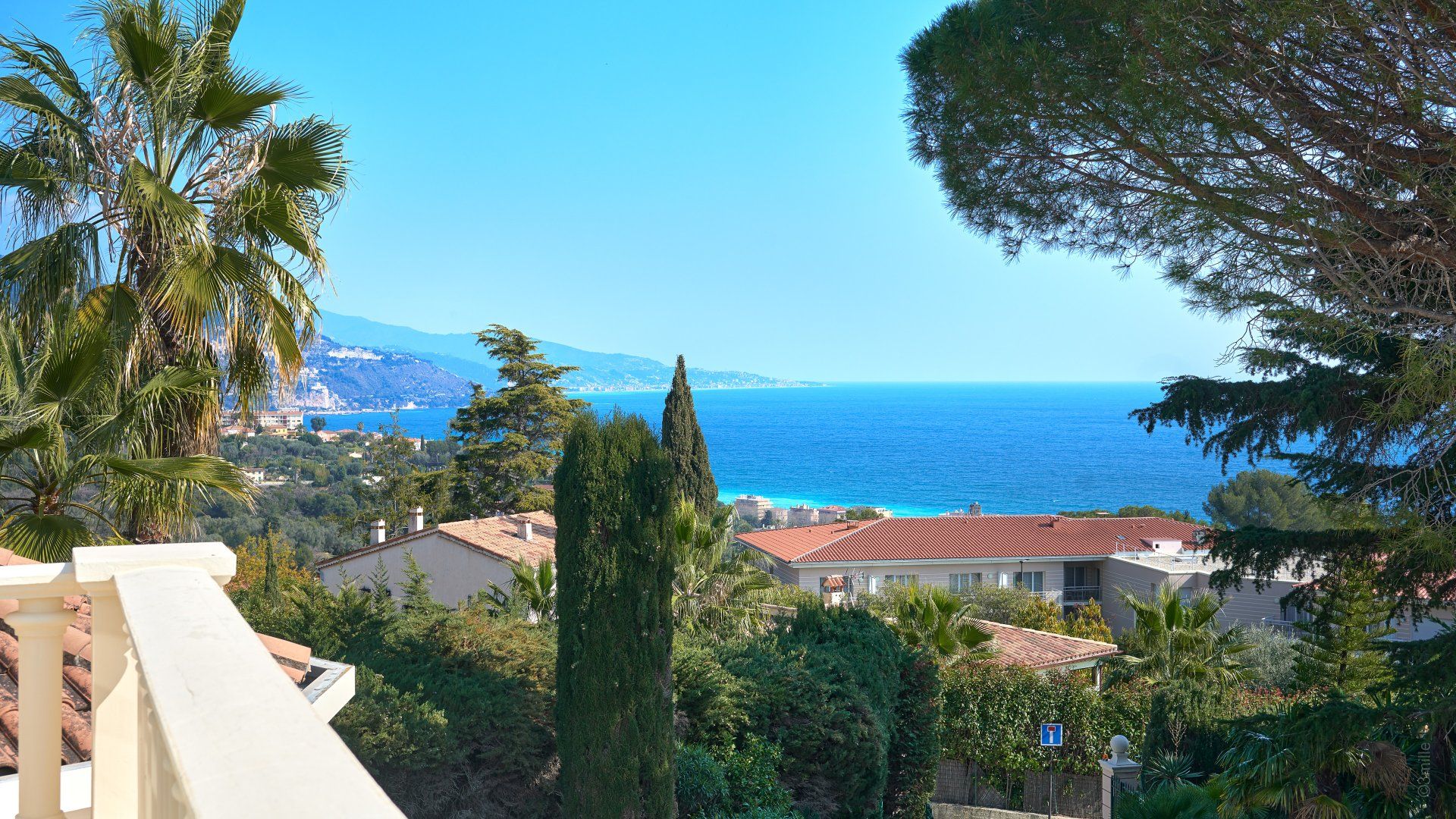 Talo sisään Cap Martin, Provence-Alpes-Cote d'Azur 10148683