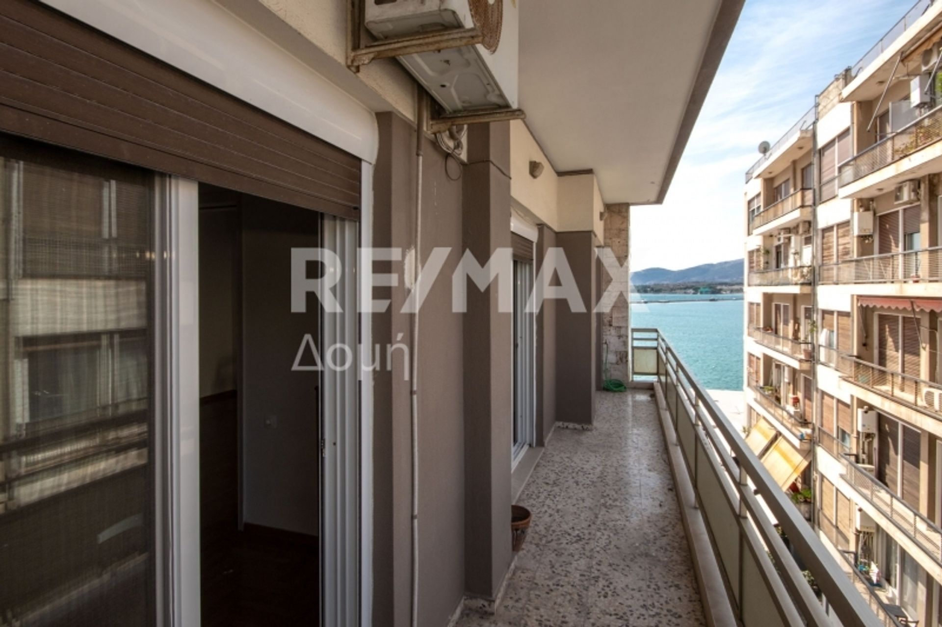 Condominium in Volos,  10148971