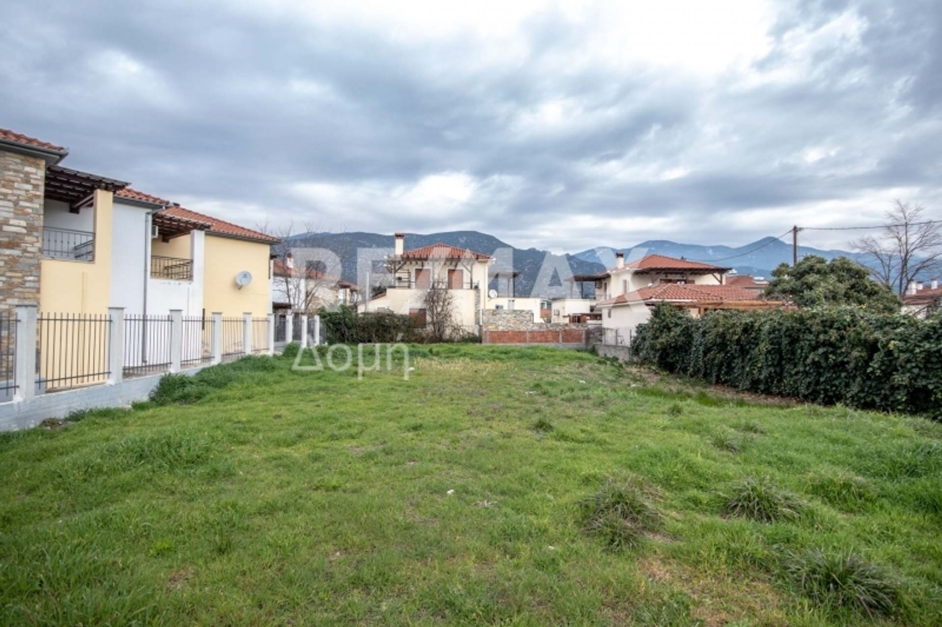 Land in Agria,  10148987