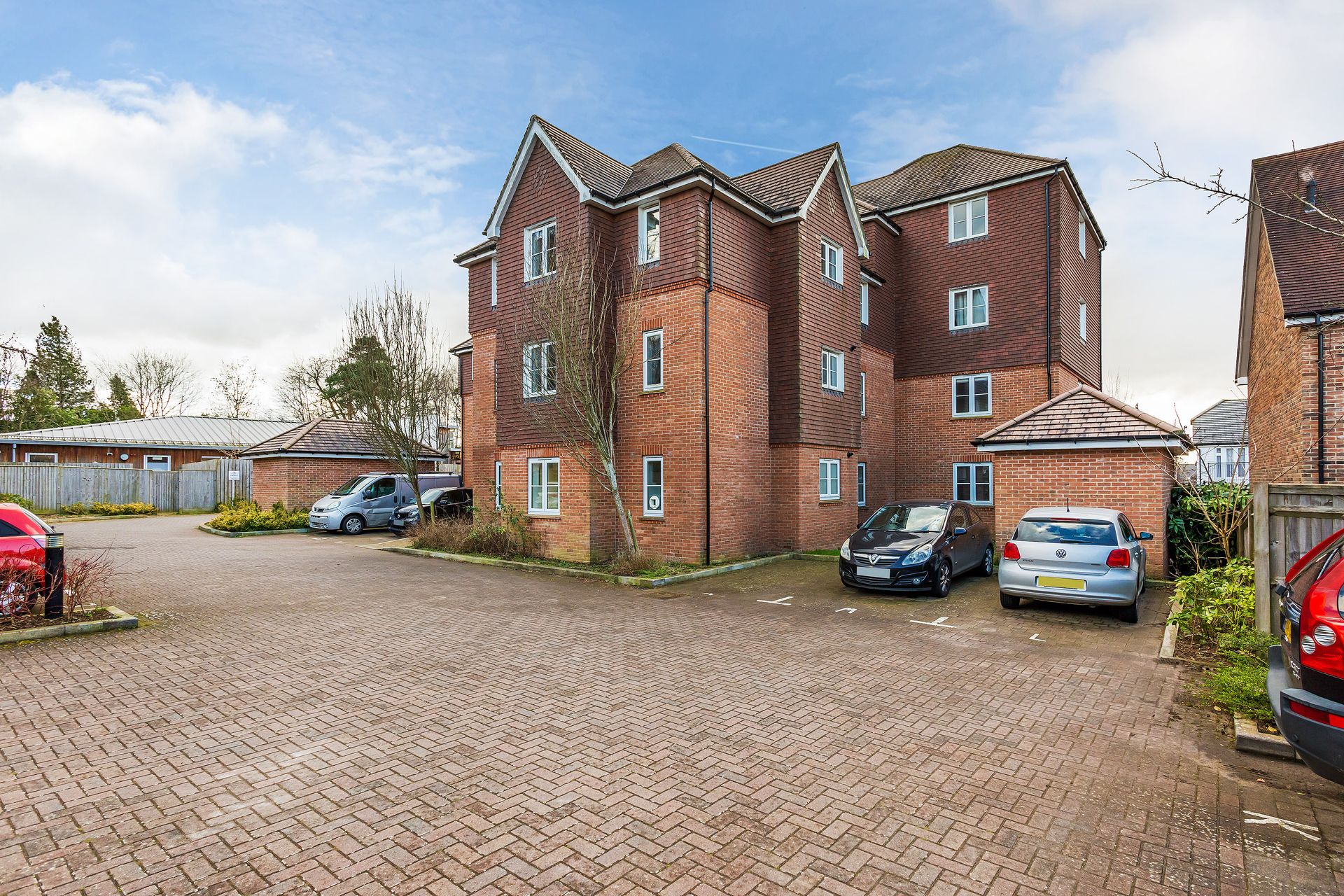 Condominium in Caterham, Surrey 10149006