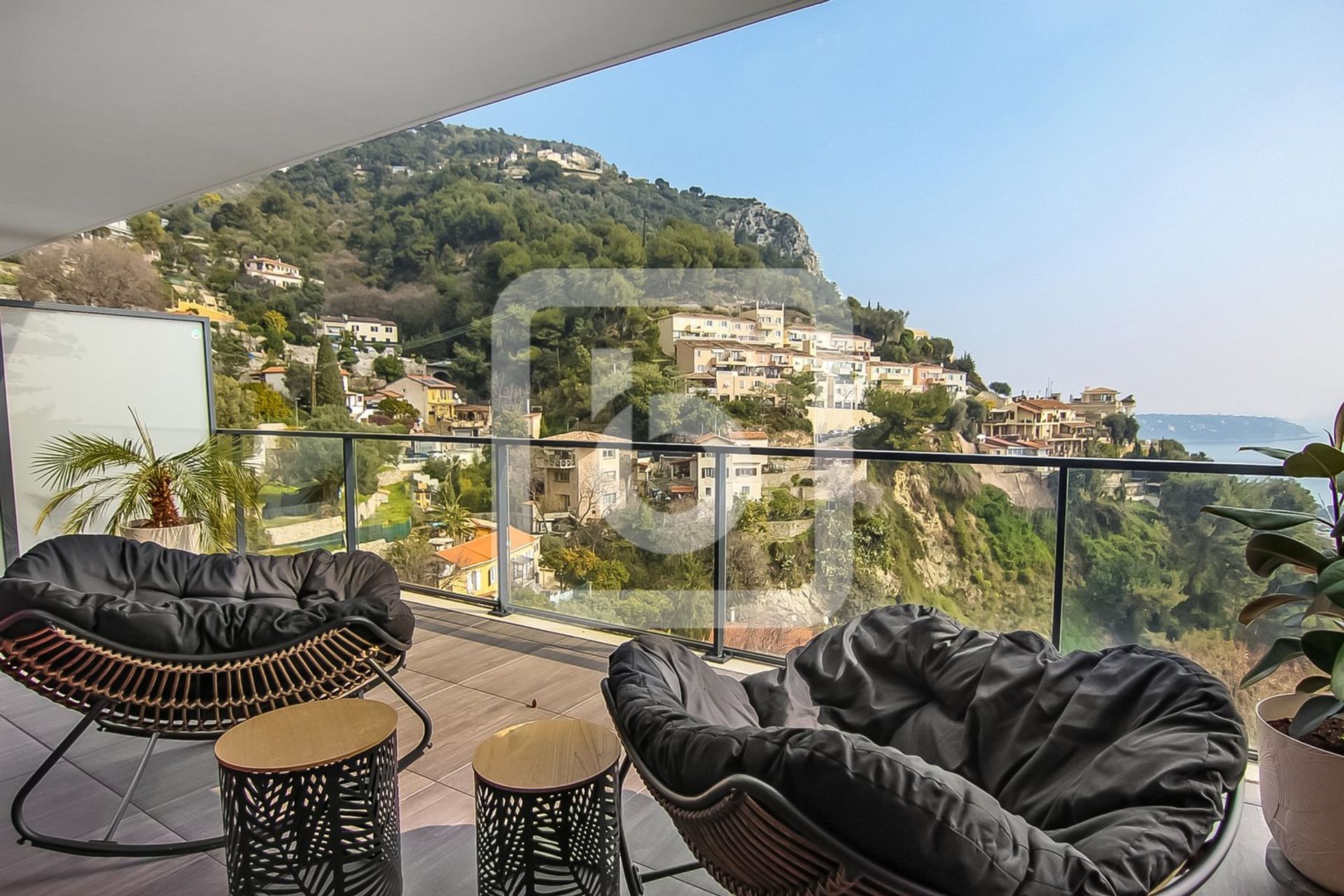 Condominio en Beausoleil, Provence-Alpes-Côte d'Azur 10149091