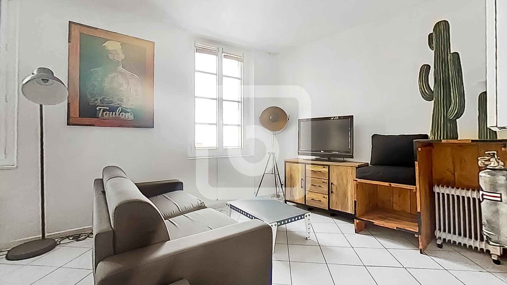 Condominium in Toulon, Provence-Alpes-Côte d'Azur 10149142