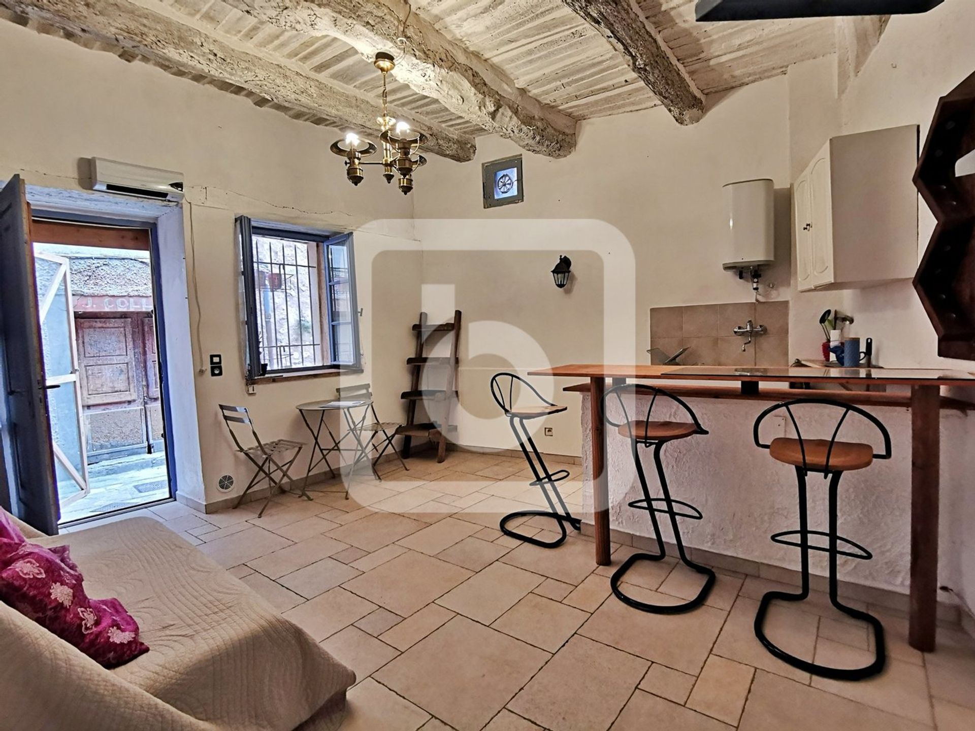 Hus i Le Bar-sur-Loup, Provence-Alpes-Cote d'Azur 10149182