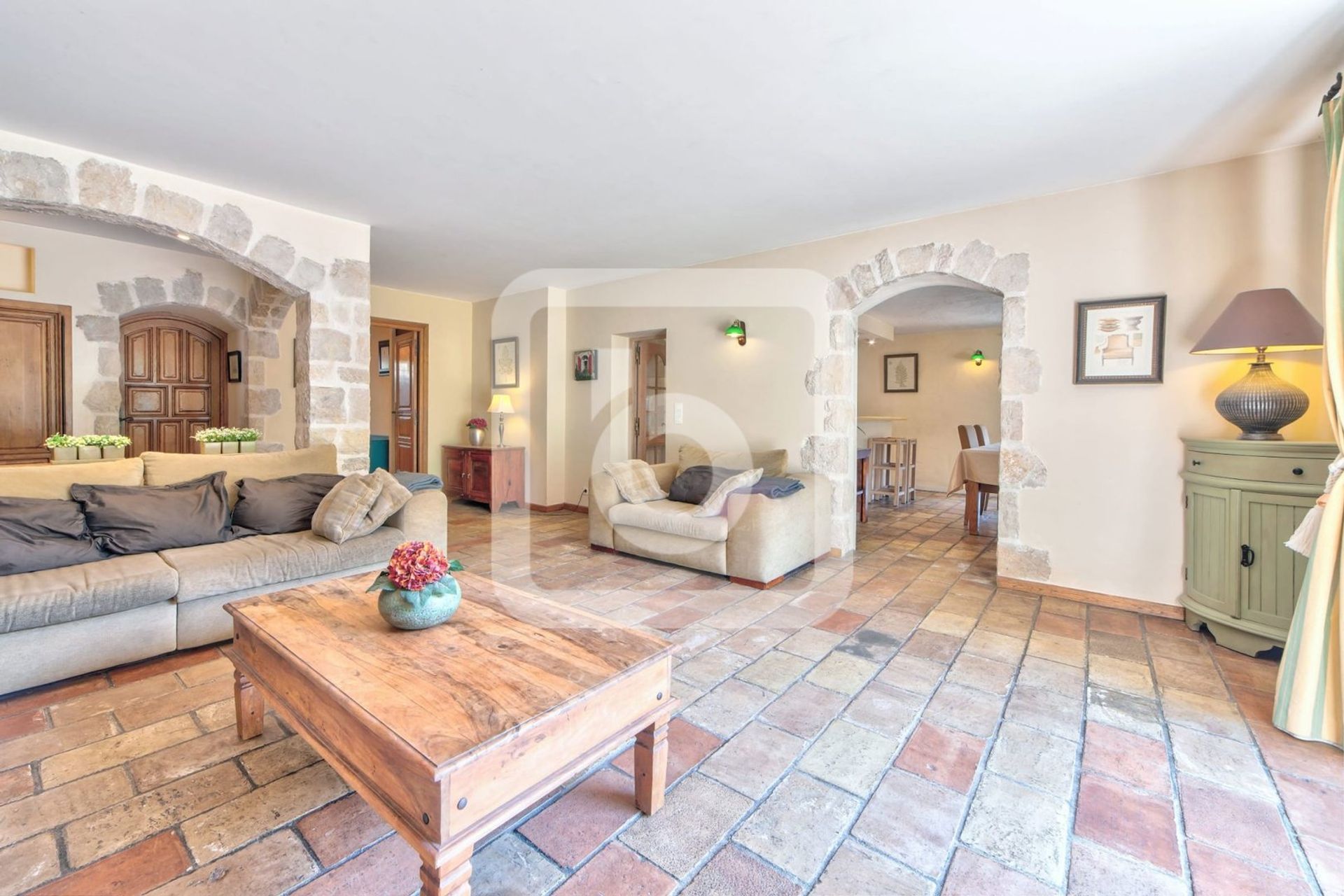 Huis in Chateauneuf-Grasse, Provence-Alpes-Côte d'Azur 10149298