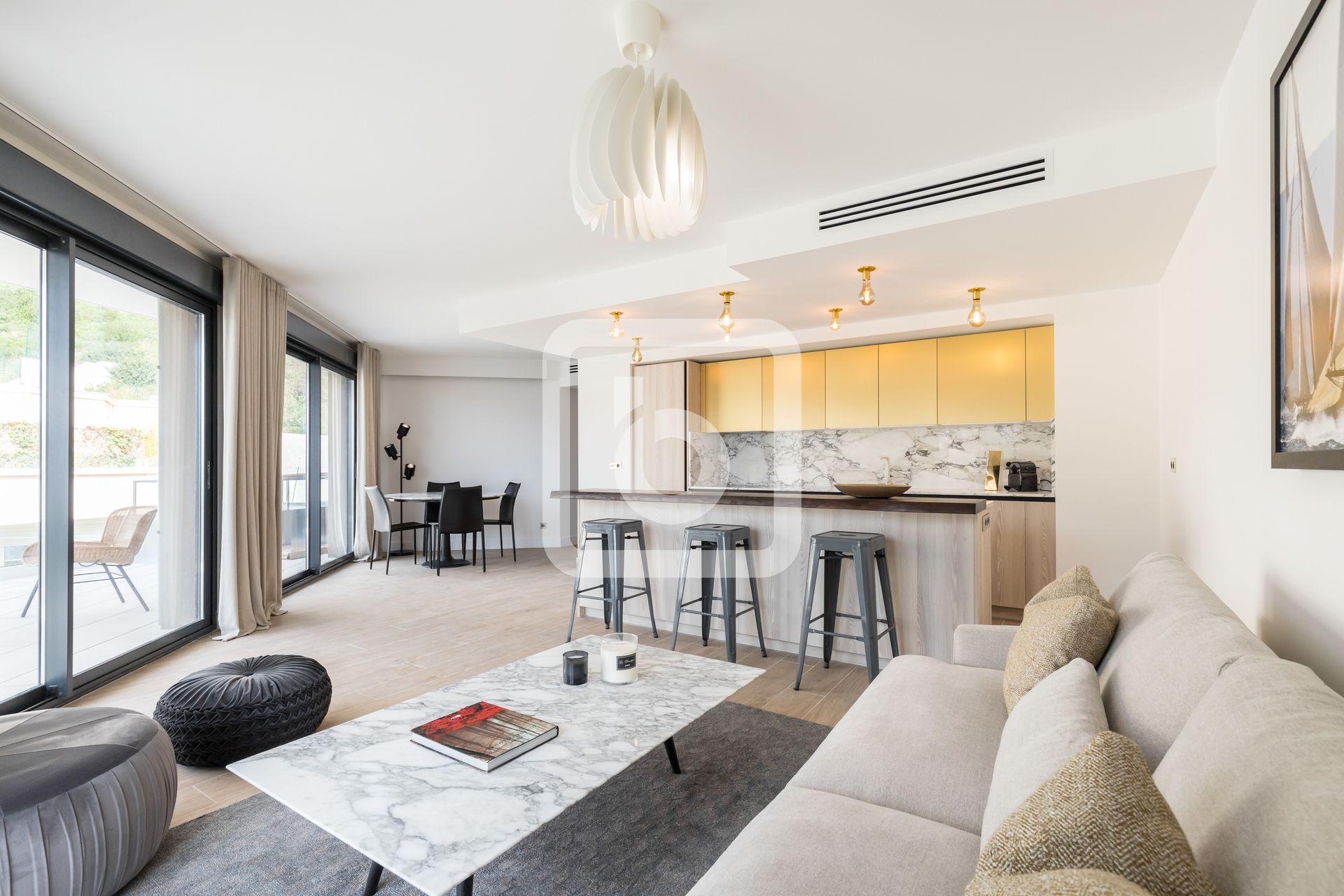 Condominium dans Beausoleil, Provence-Alpes-Côte d'Azur 10149324