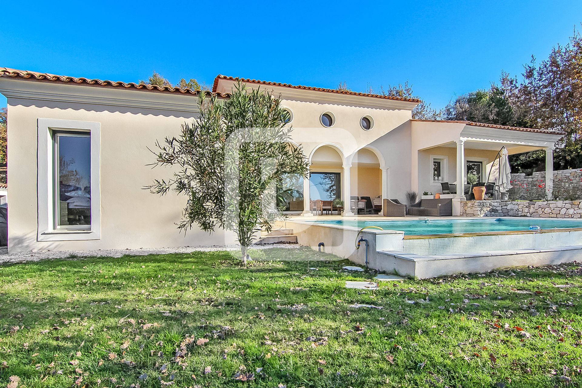 casa no Châteauneuf-Grasse, Provença-Alpes-Costa Azul 10149334