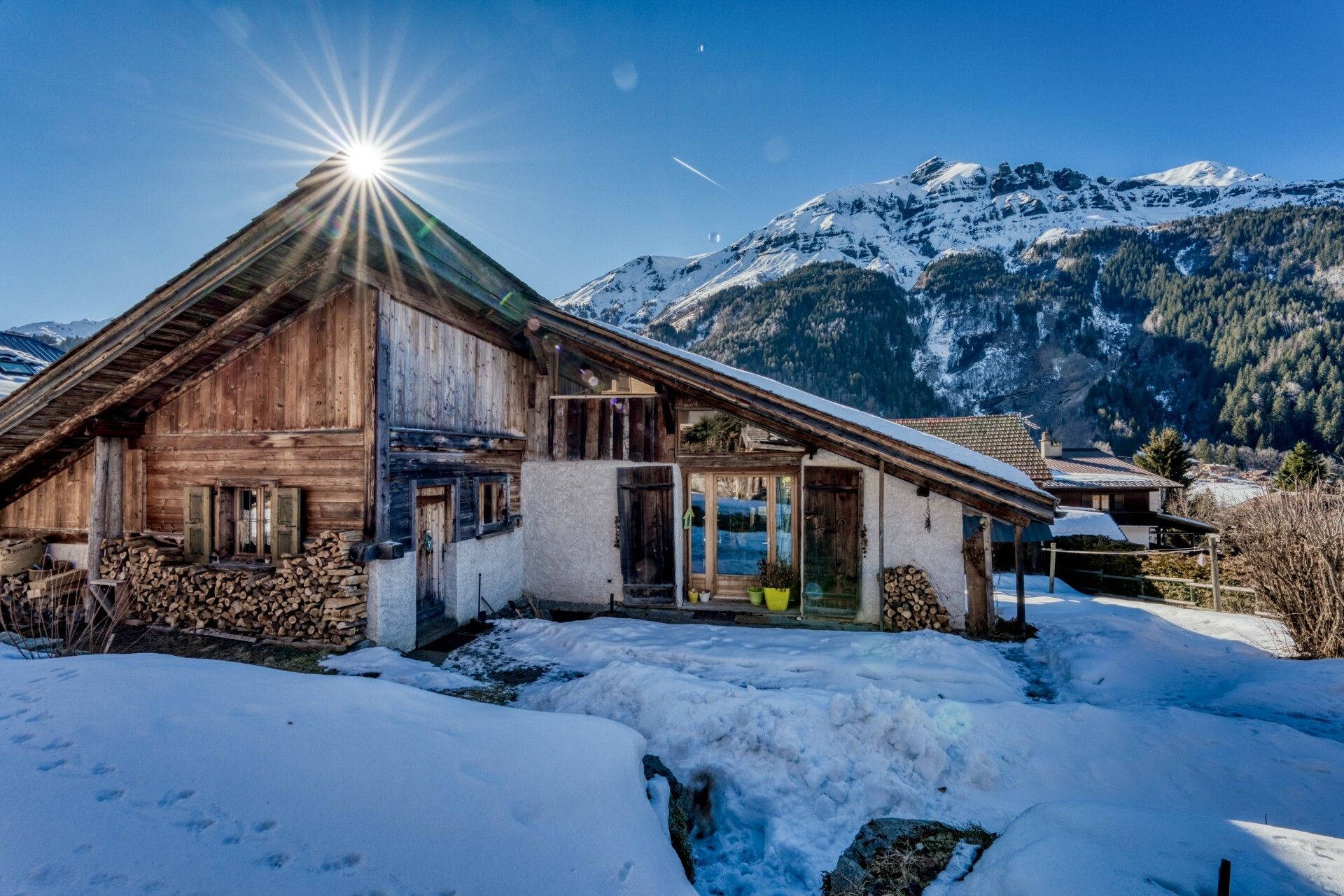 房子 在 Les Contamines-Montjoie, Auvergne-Rhône-Alpes 10149404