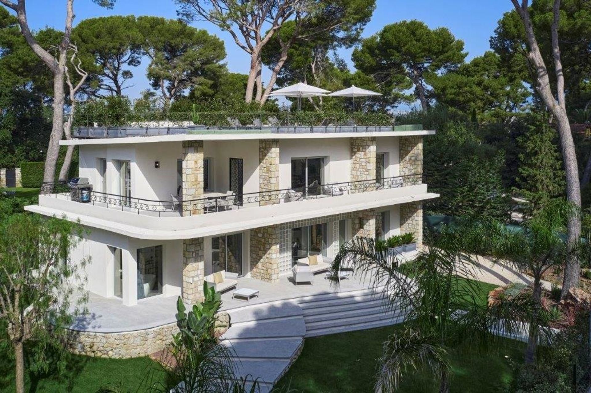 Rumah di Juan-les-Pins, Provence-Alpes-Cote d'Azur 10149508