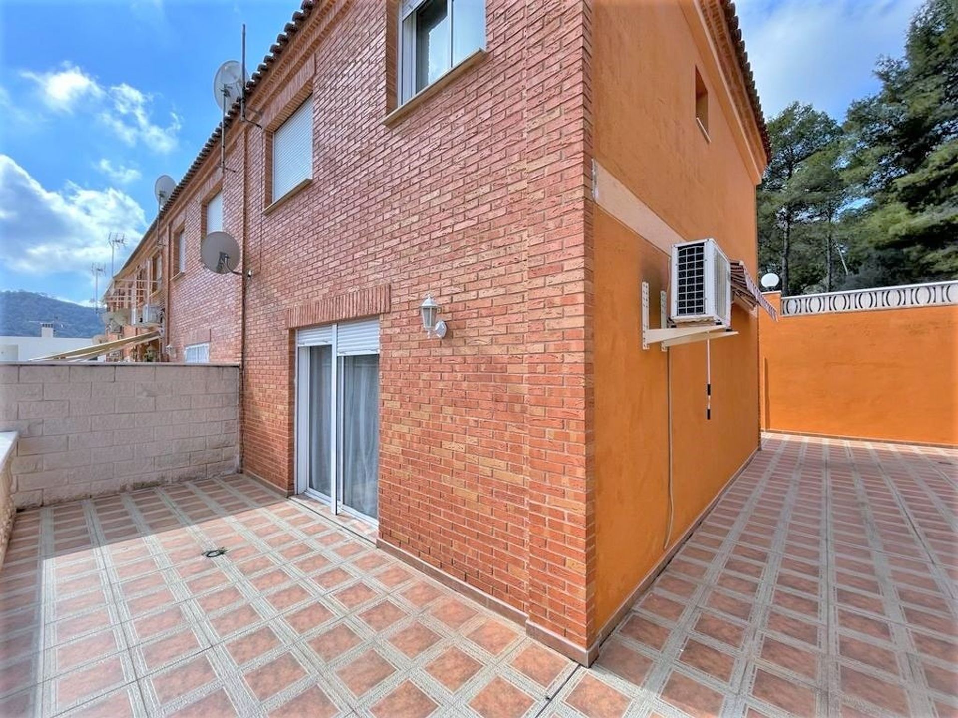 Haus im Serra, Valencia 10149653