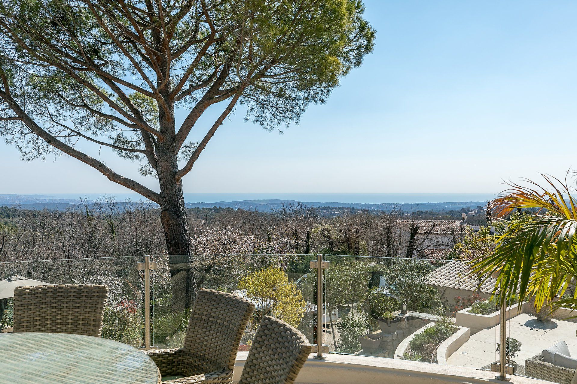 Haus im Châteauneuf-Grasse, Provence-Alpes-Côte d'Azur 10149841