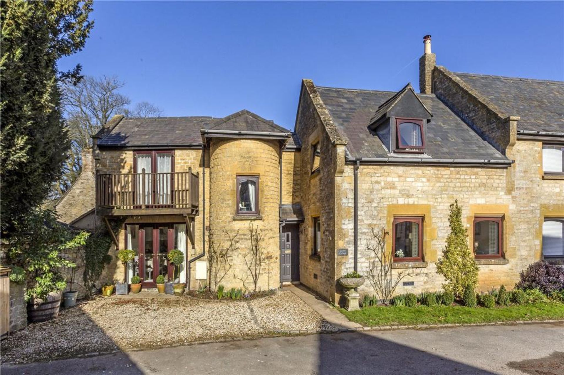 casa en Guardar en el mundo, Gloucestershire 10150388