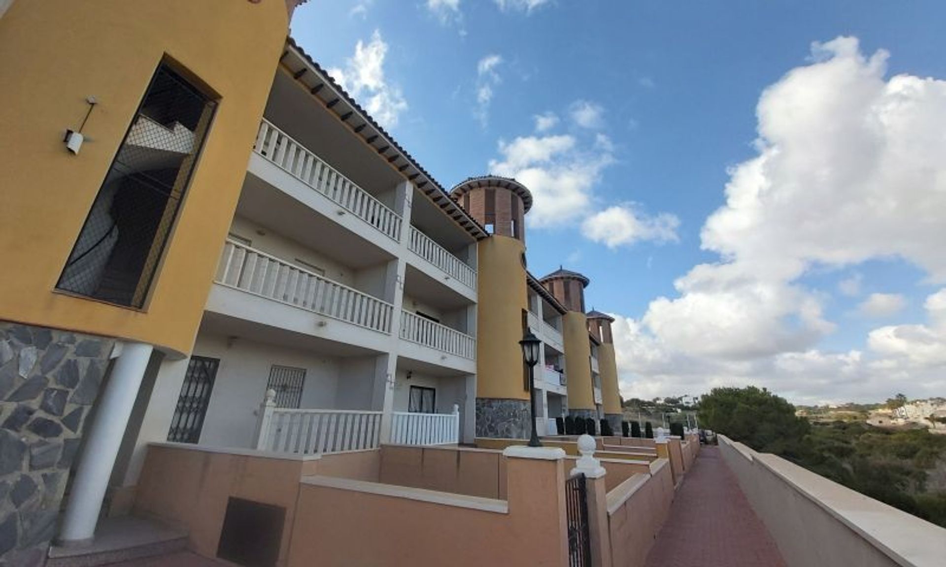 Condominio nel Campoamor, Valenza 10150414