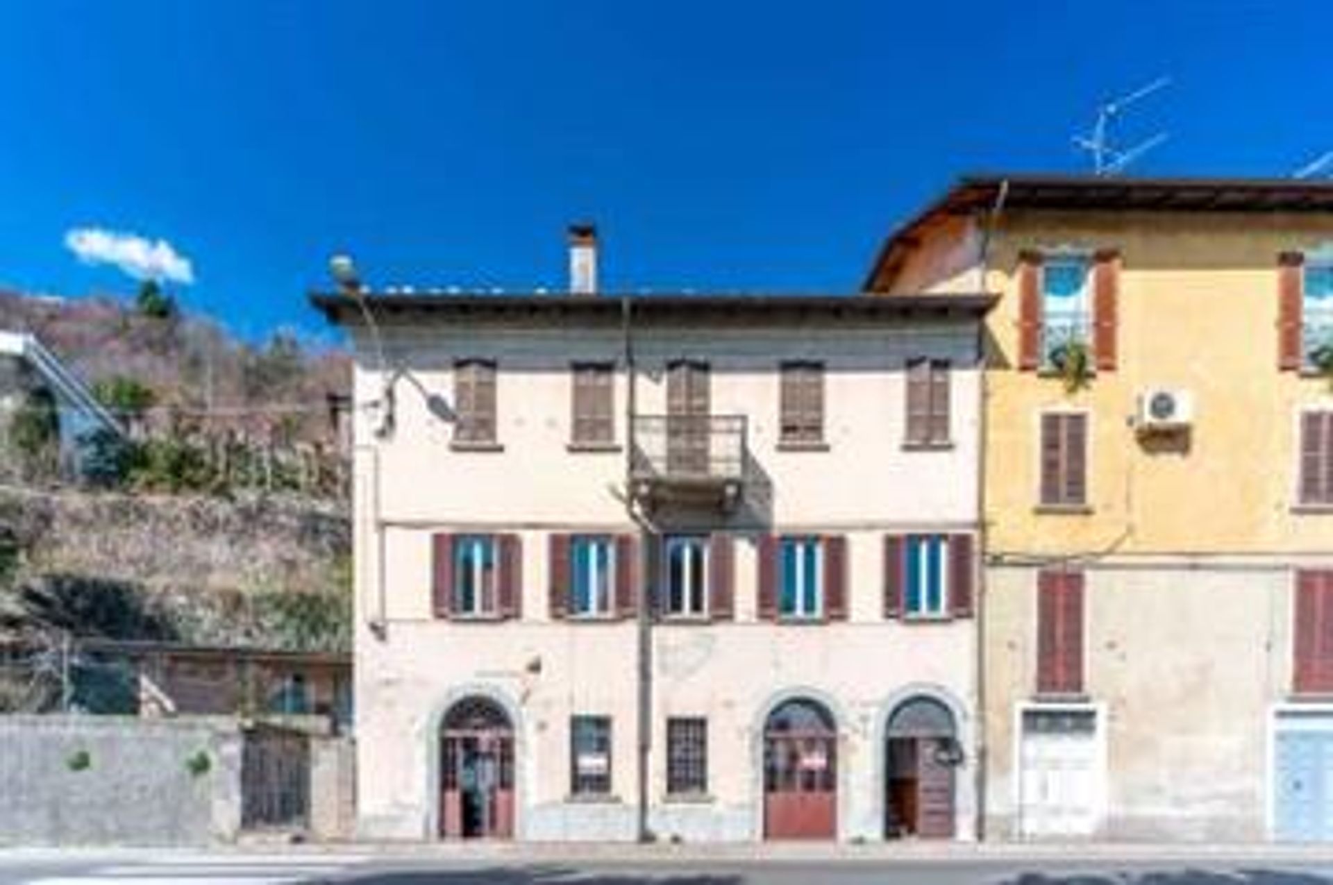 loger dans Lesa, Piedmont 10150763