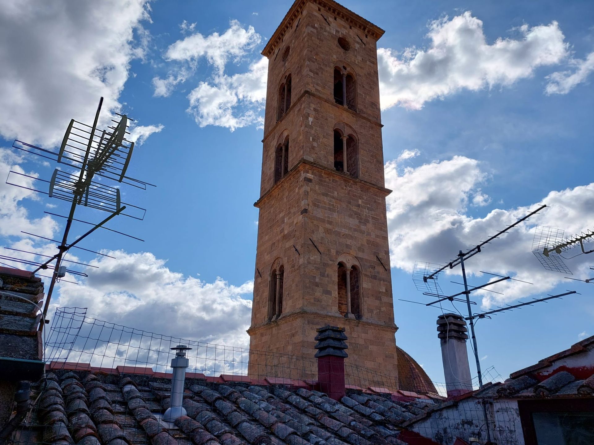 Osakehuoneisto sisään Volterra, Tuscany 10151111