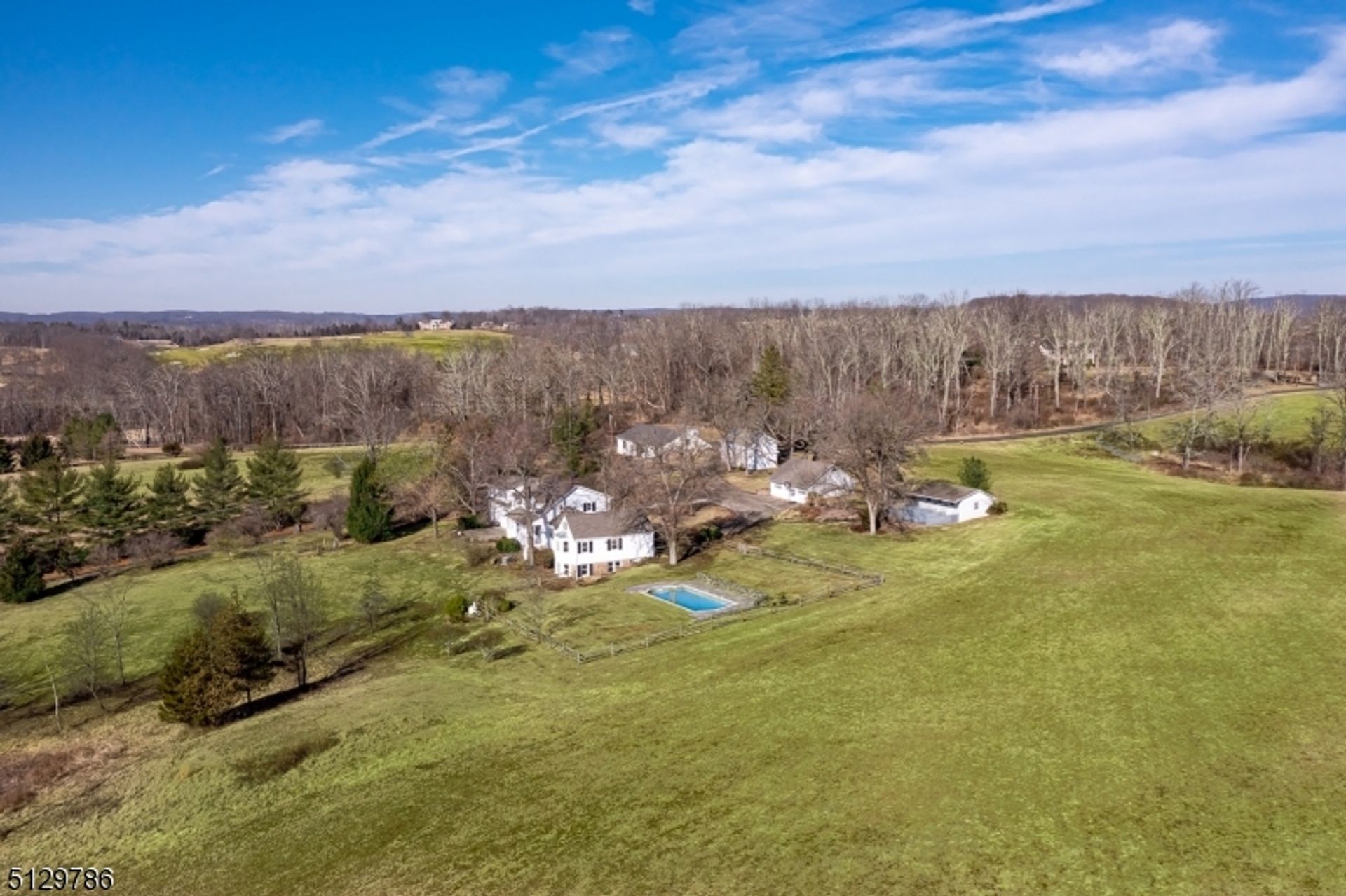 House in Peapack and Gladstone, New Jersey 10151247