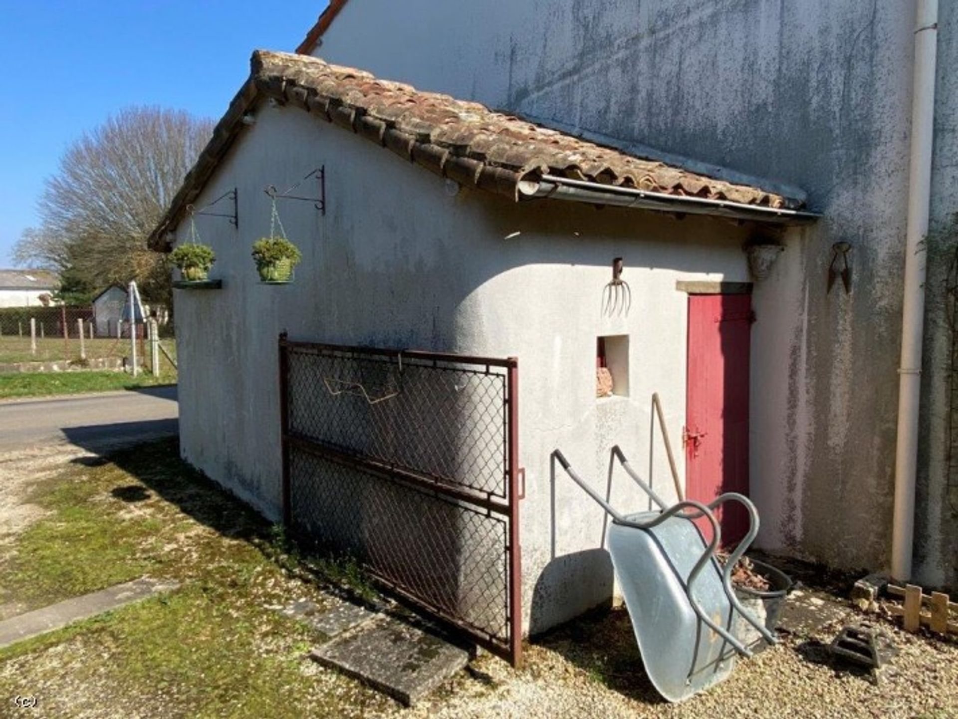 rumah dalam Ruffec, Nouvelle-Aquitaine 10151318