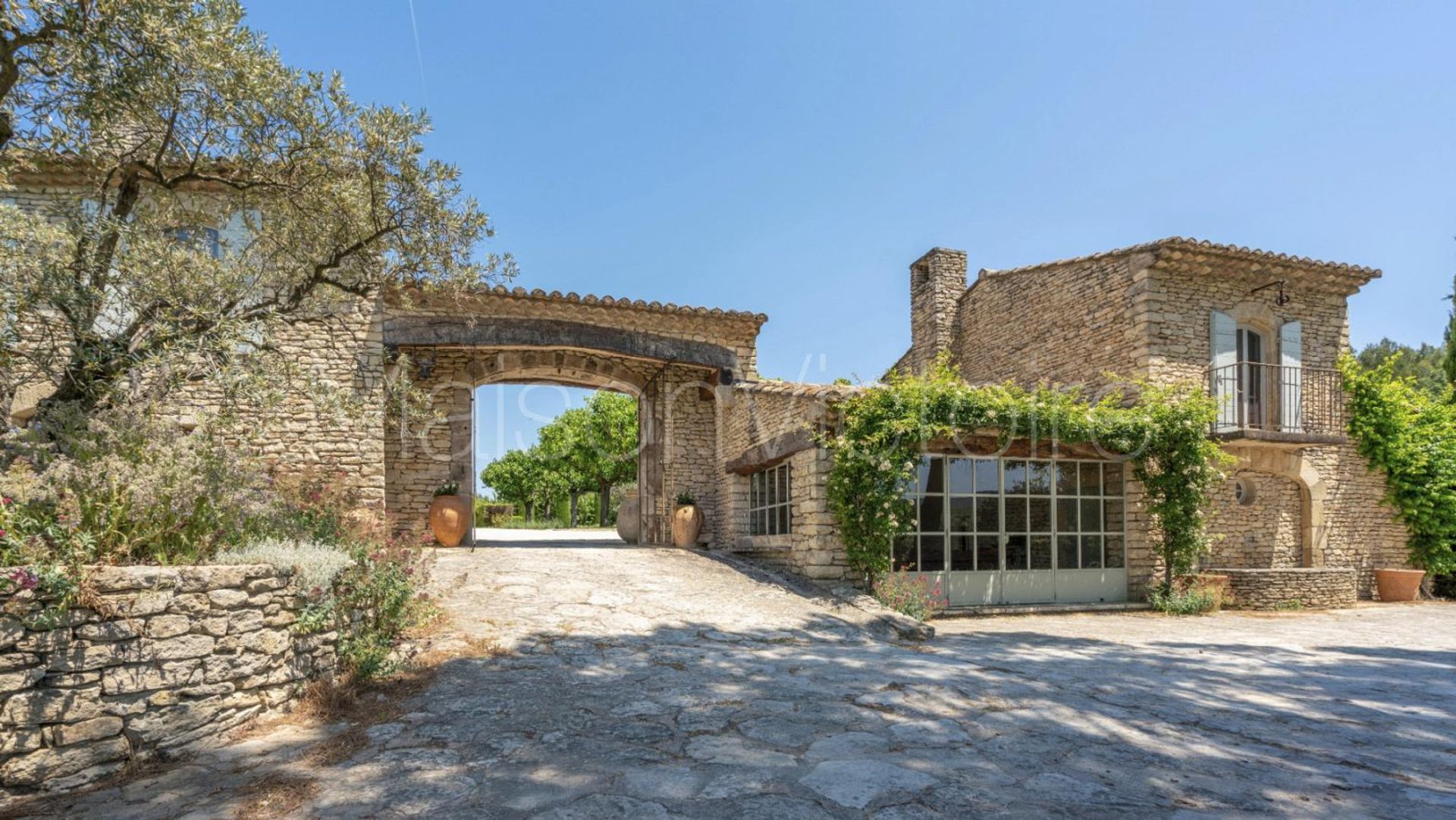 жилой дом в Ménerbes, Provence-Alpes-Côte d'Azur 10151661