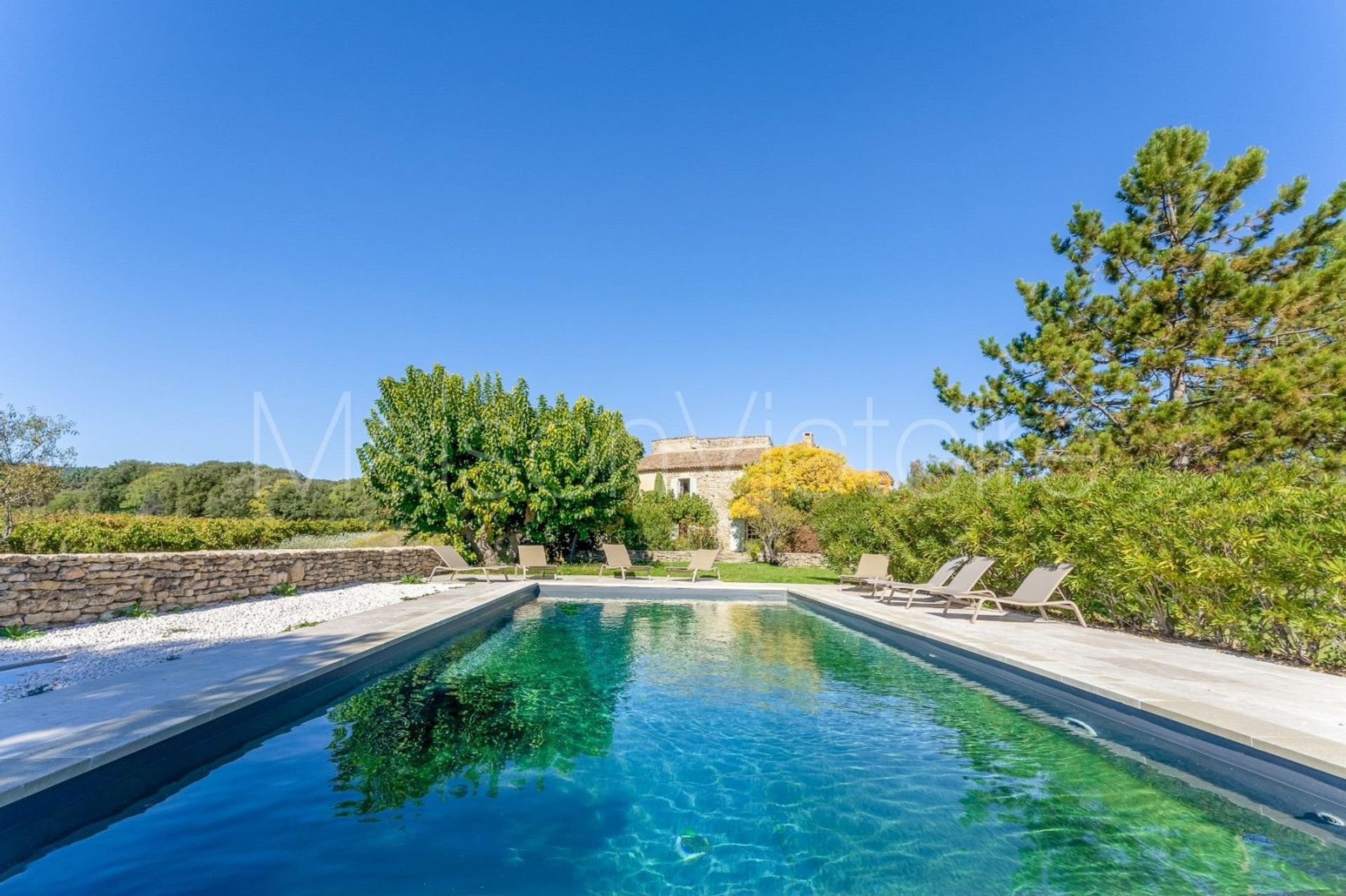 Huis in Gordes, Provence-Alpes-Côte d'Azur 10151662