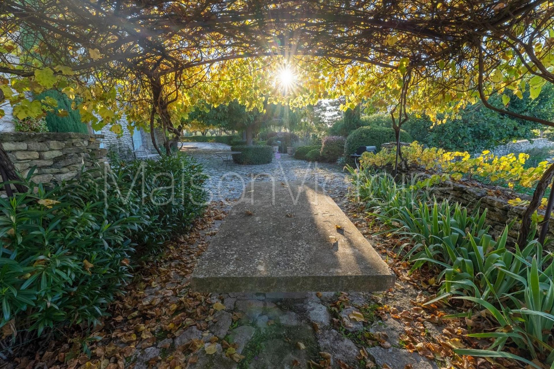 Casa nel Gordes, Provence-Alpes-Côte d'Azur 10151662