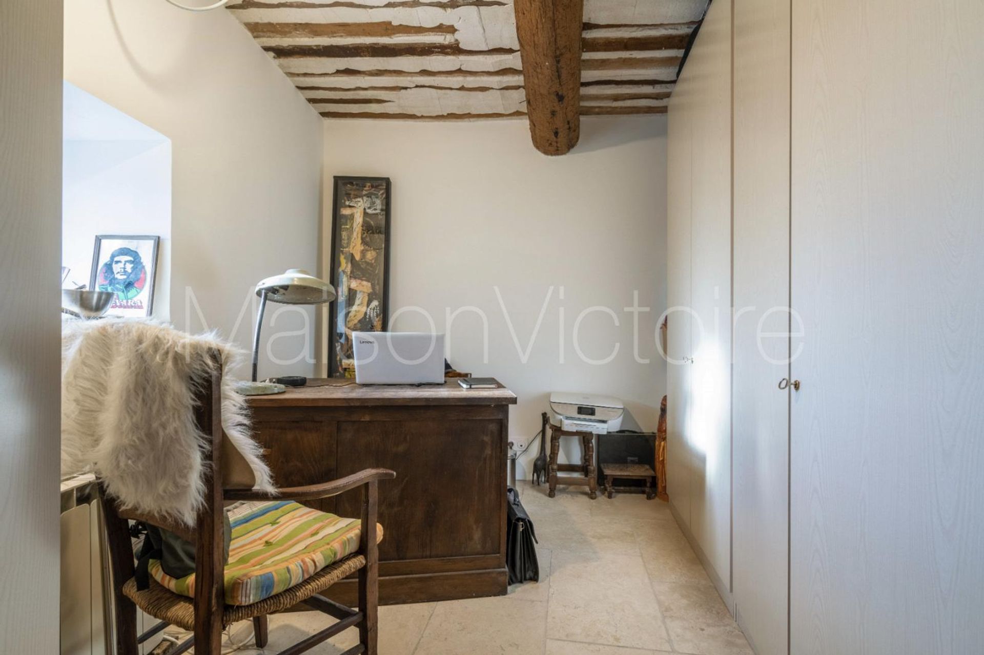 House in Cabrières-d'Avignon, Provence-Alpes-Côte d'Azur 10151667