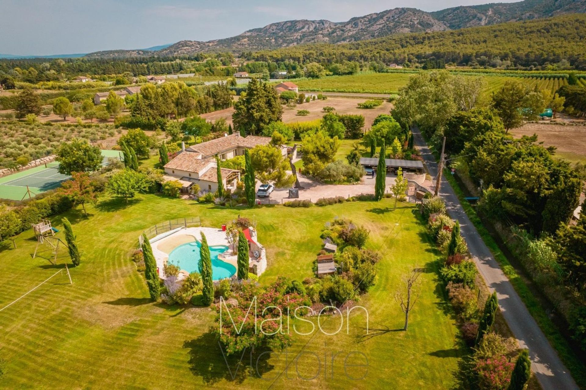 Rumah di Cheval-Blanc, Provence-Alpes-Côte d'Azur 10151675