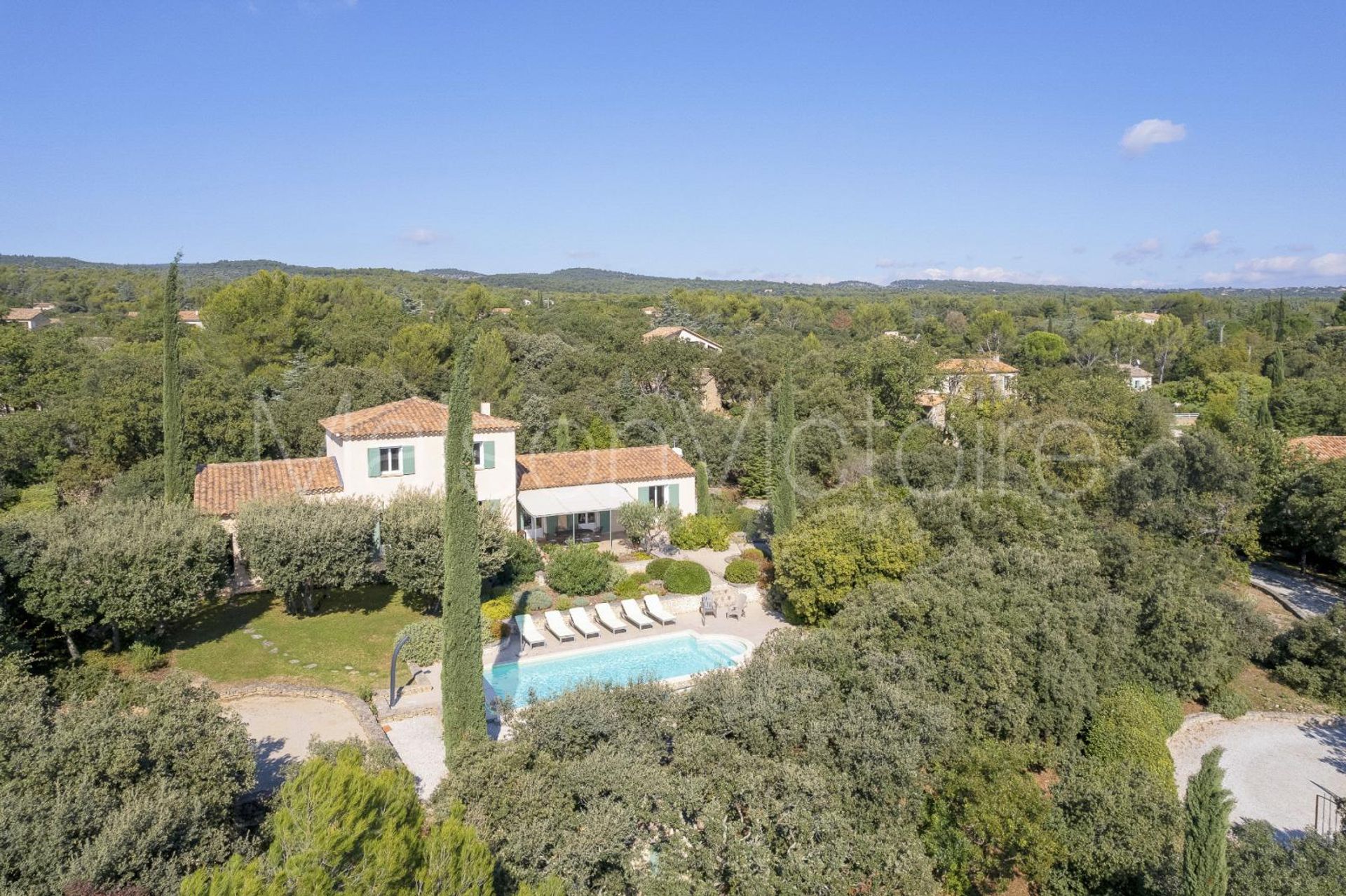 Huis in Cabrières-d'Avignon, Provence-Alpes-Côte d'Azur 10151681