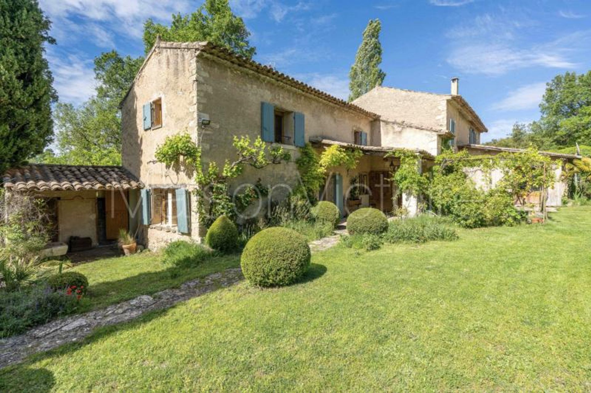 Huis in Gordes, Provence-Alpes-Côte d'Azur 10151691