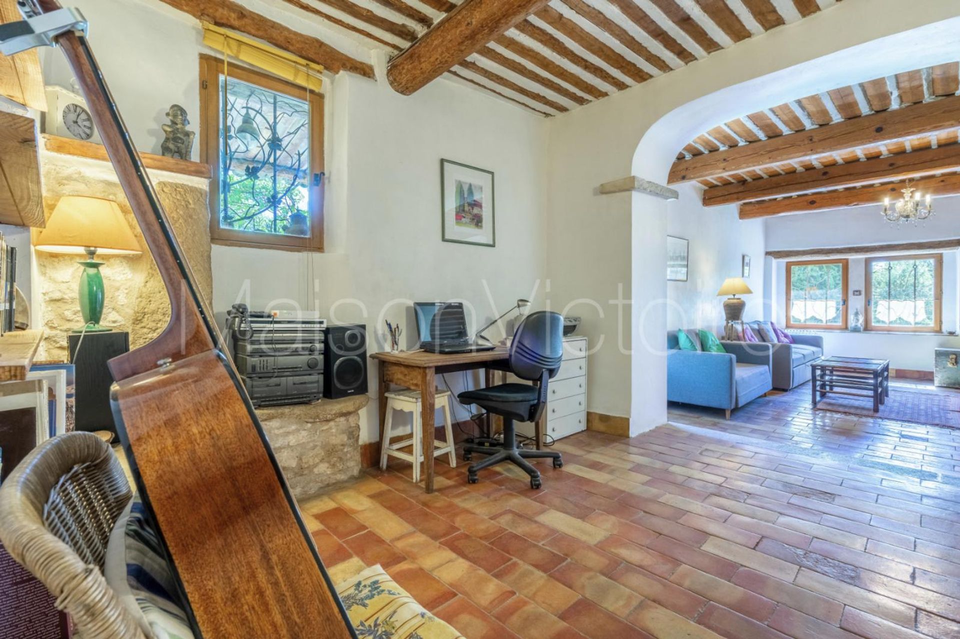 Huis in Gordes, Provence-Alpes-Côte d'Azur 10151691