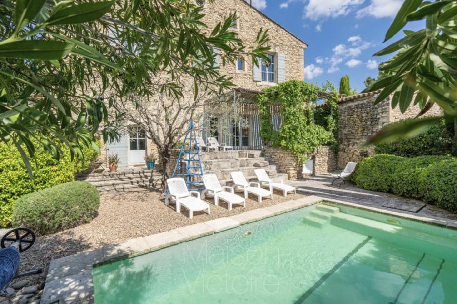 Huis in Saumane-de-Vaucluse, Provence-Alpes-Côte d'Azur 10151692