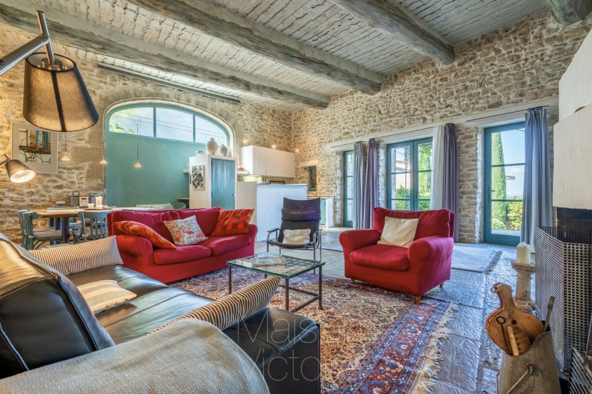 жилой дом в L'Isle-sur-la-Sorgue, Provence-Alpes-Côte d'Azur 10151692