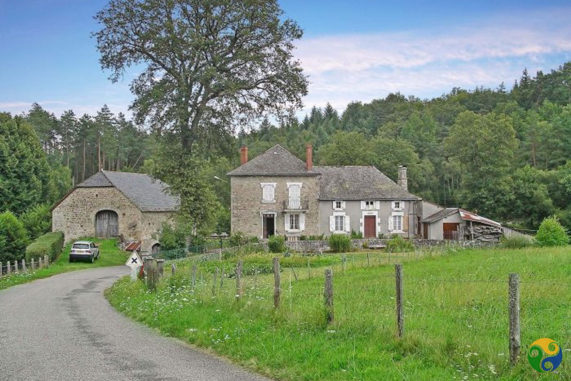 Borettslag i Saint-Julien-le-Pèlerin, Nouvelle-Aquitaine 10151698