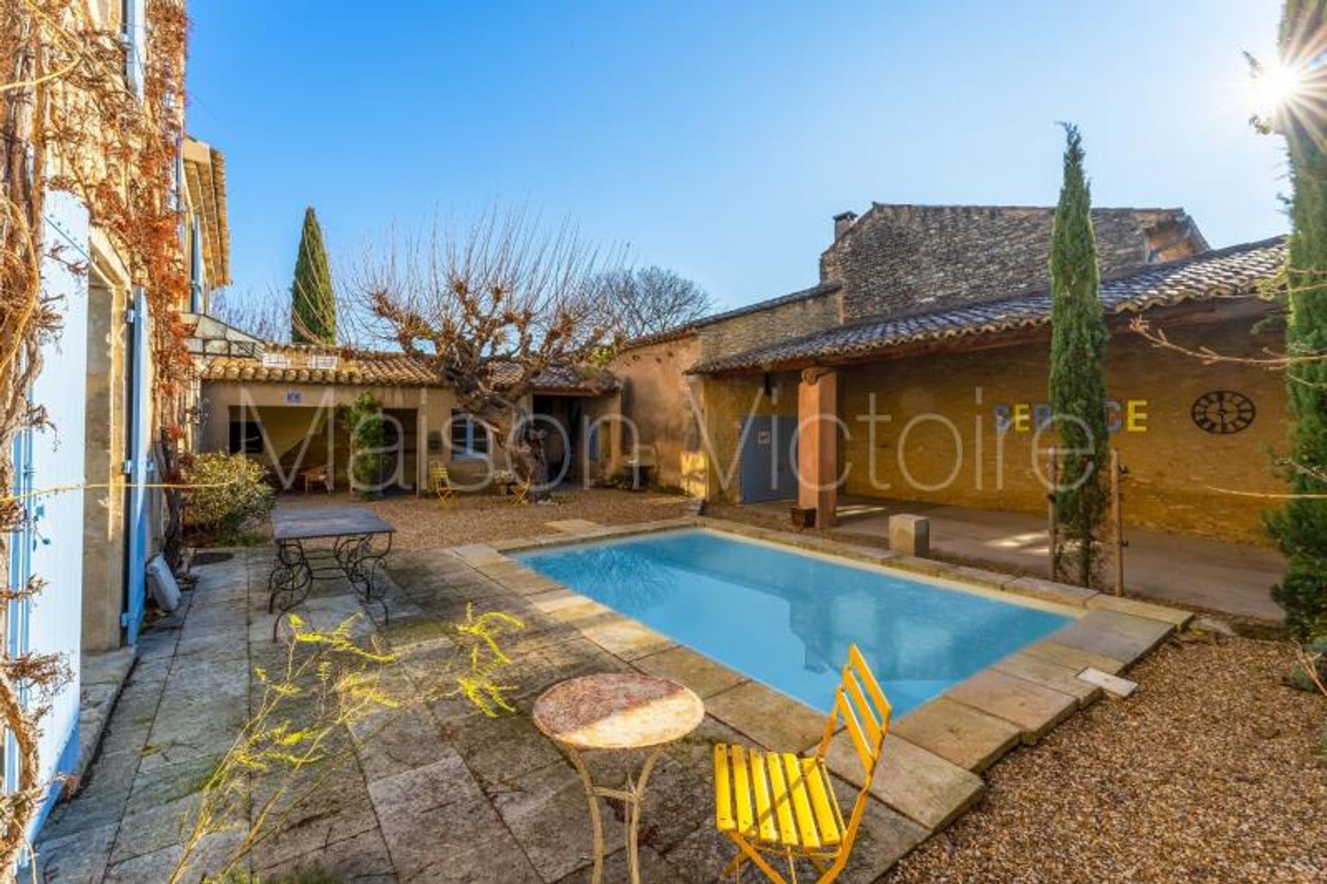 Huis in Cabrières-d'Avignon, Provence-Alpes-Côte d'Azur 10151713