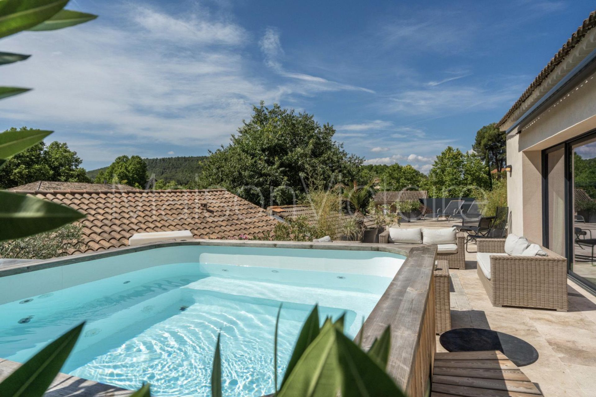 Hus i Fontaine-de-Vaucluse, Provence-Alpes-Côte d'Azur 10151719