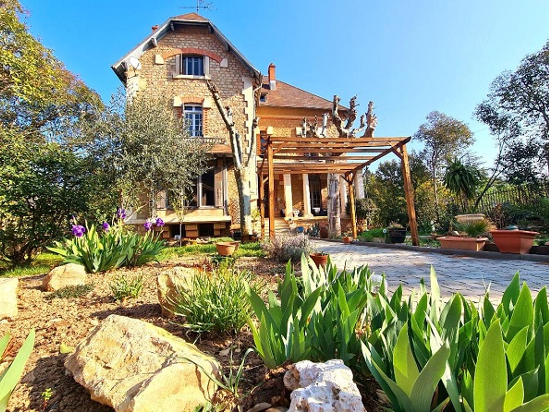 rumah dalam Cazouls-lès-Béziers, Occitanie 10151736