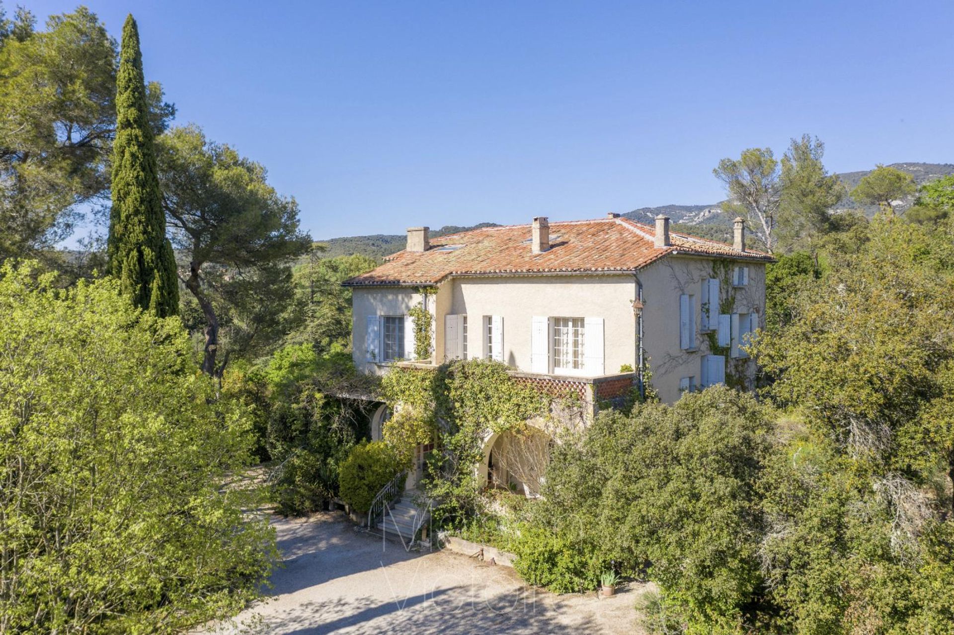 Rumah di L'Isle-sur-la-Sorgue, Provence-Alpes-Côte d'Azur 10151748