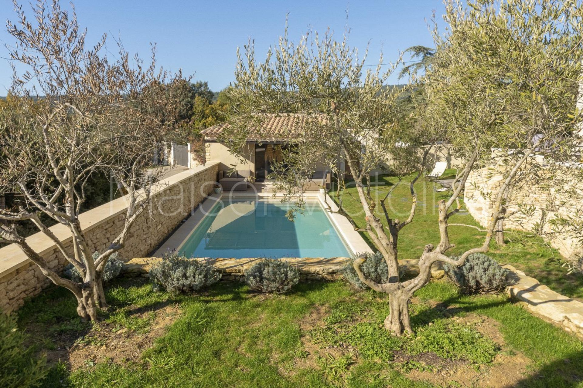 Huis in Cabrières-d'Avignon, Provence-Alpes-Côte d'Azur 10151749