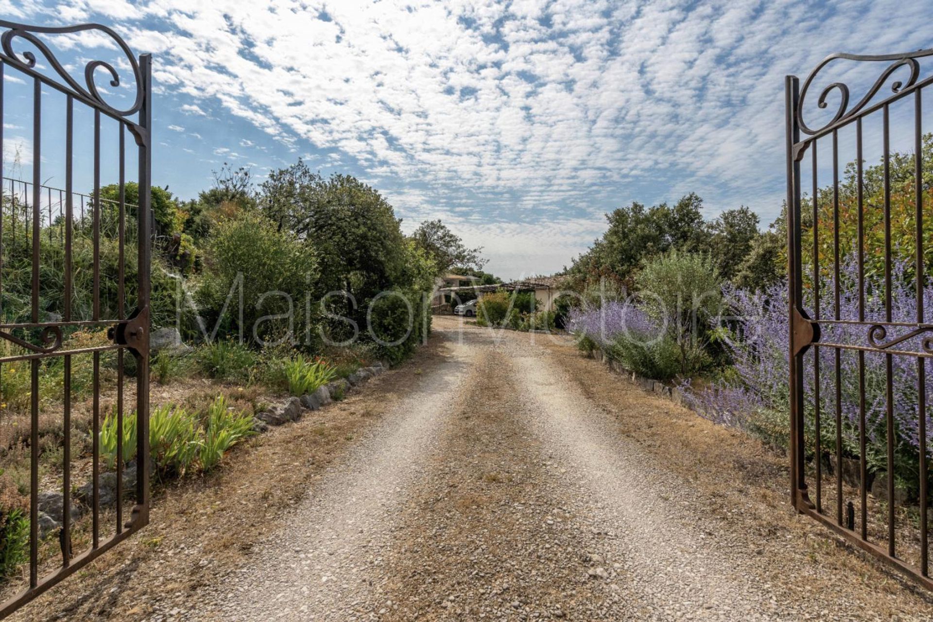 Haus im Saint-Saturnin-lès-Apt, Provence-Alpes-Côte d'Azur 10151763