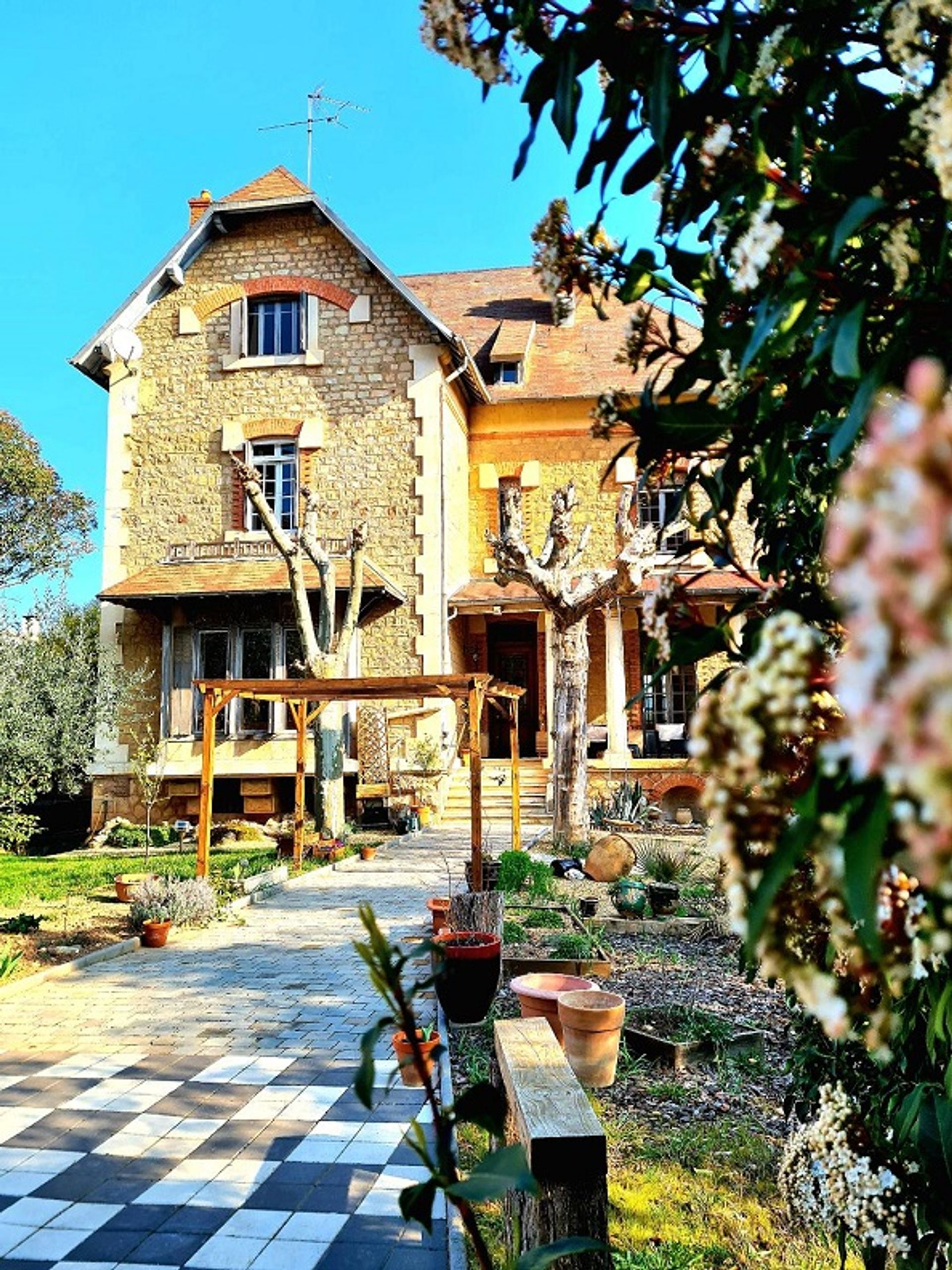 σπίτι σε Cazouls-les-Beziers, Occitanie 10151893