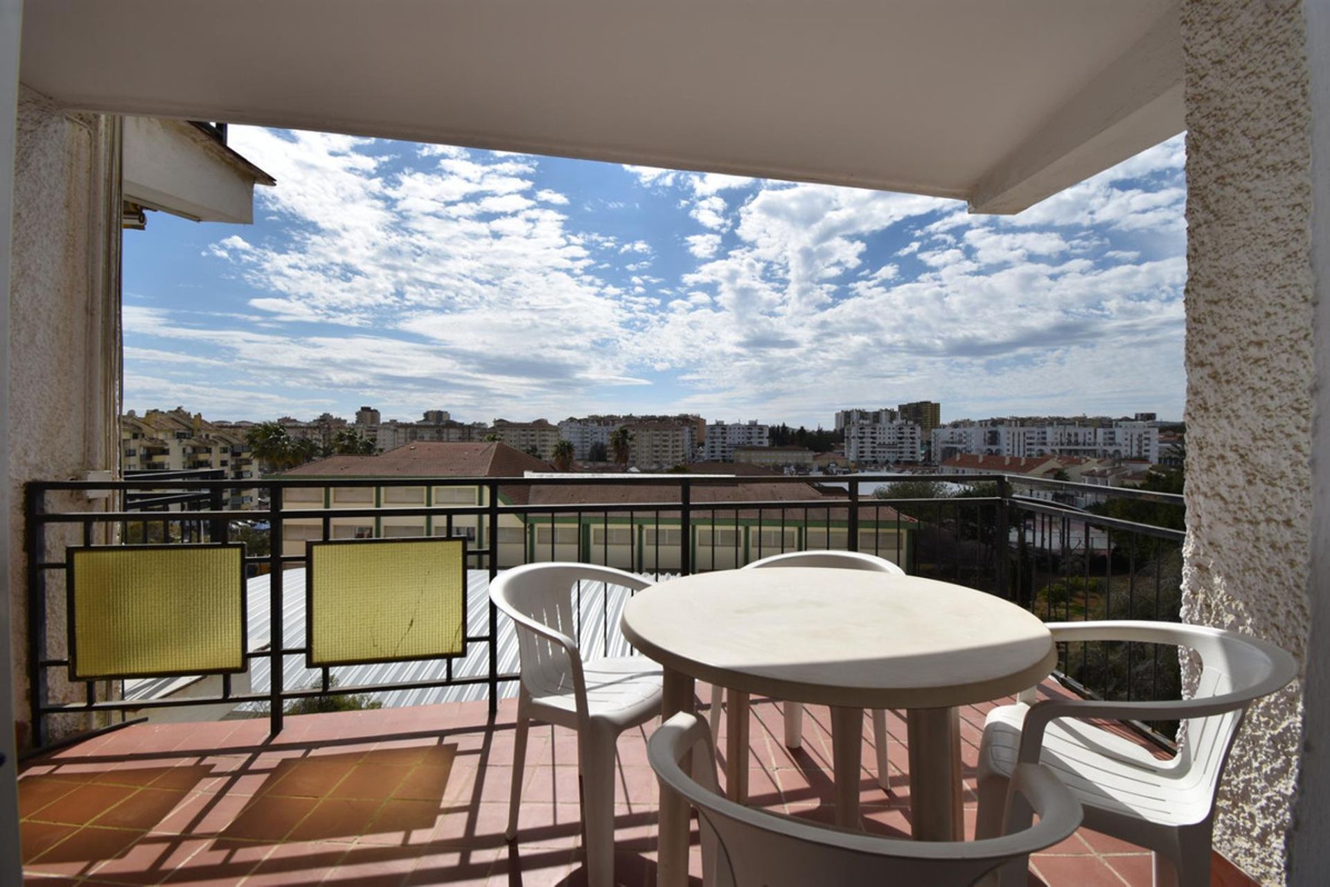 Condominio en Fuengirola, Andalucía 10152042